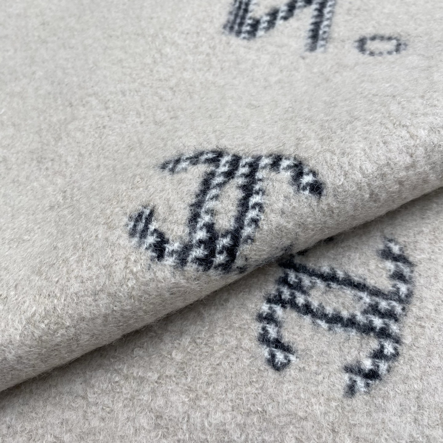 Ch**el scarf 60x190cm