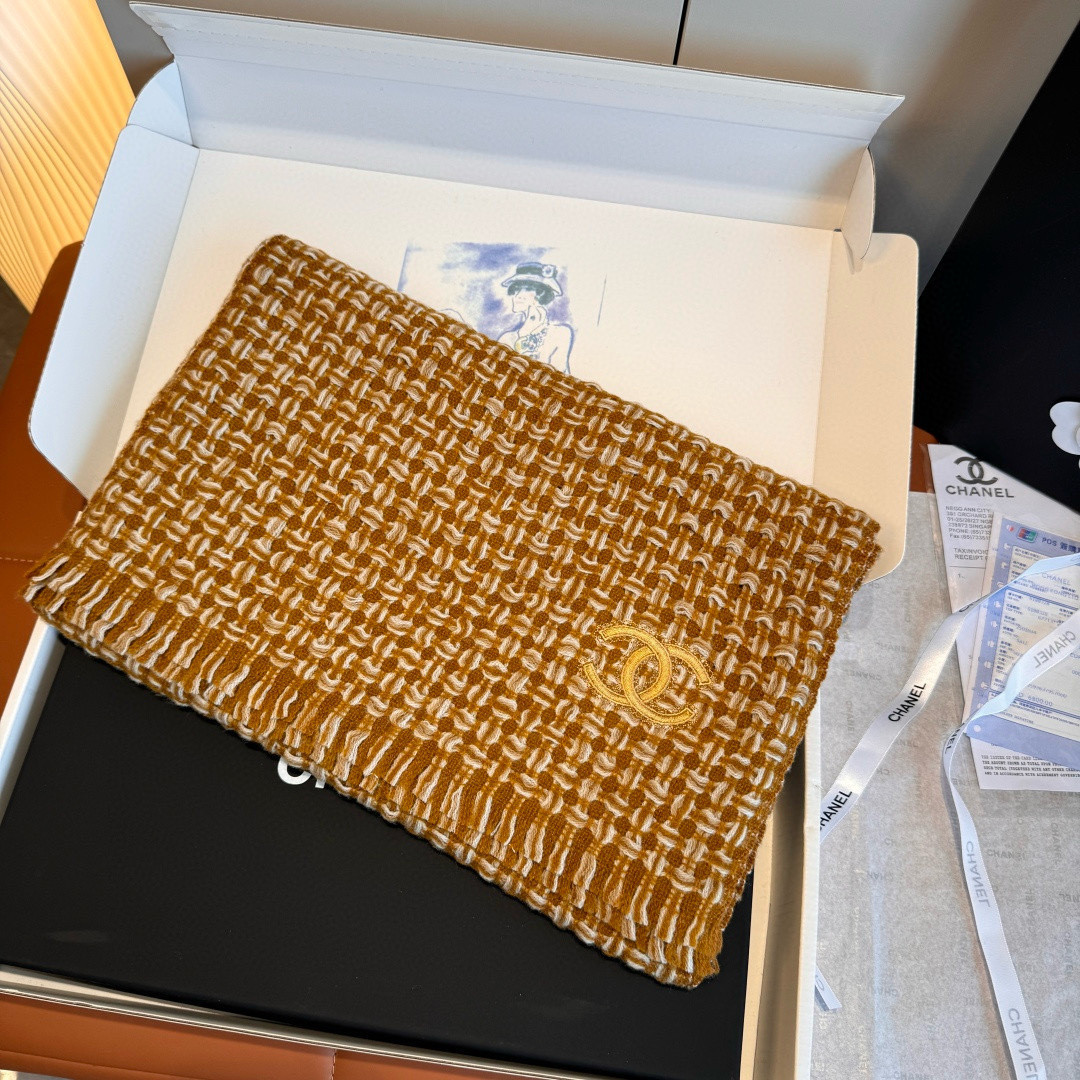 Ch**el scarf 38x185cm 100% cashmere