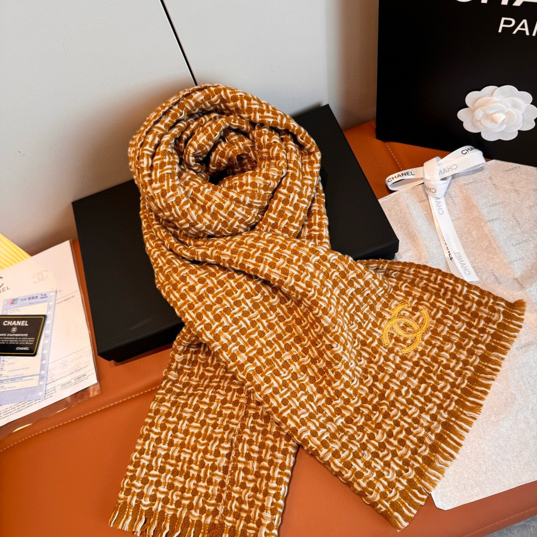 Ch**el scarf 38x185cm 100% cashmere