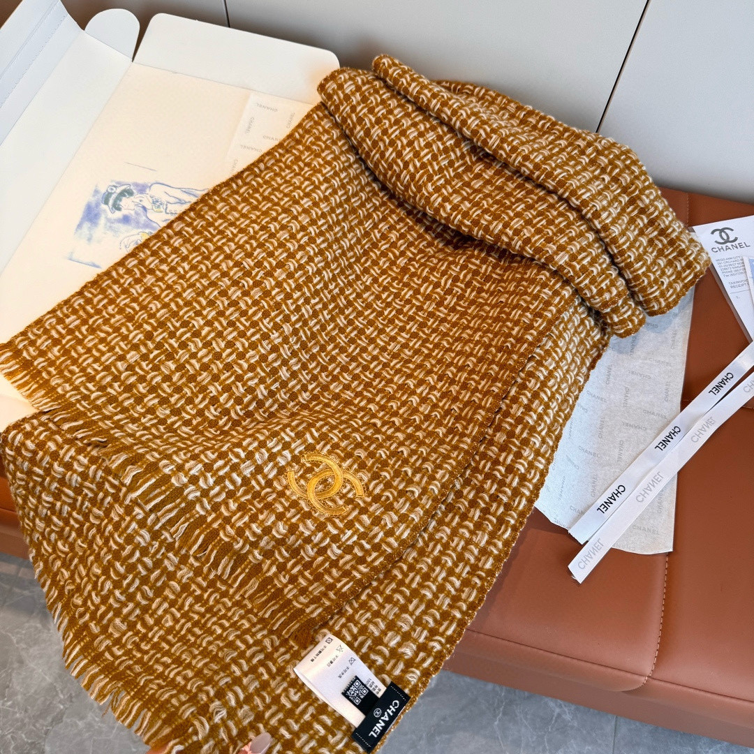 Ch**el scarf 38x185cm 100% cashmere