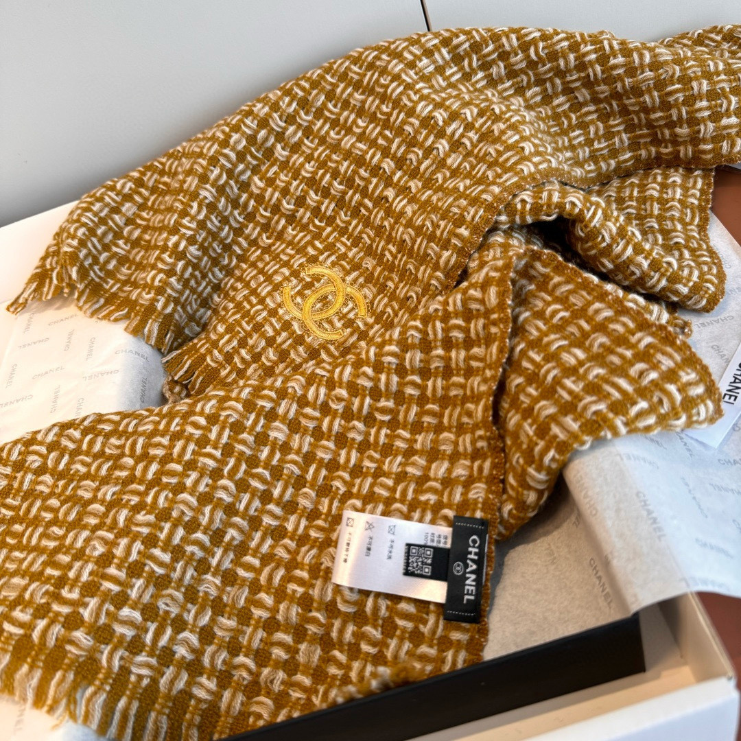 Ch**el scarf 38x185cm 100% cashmere