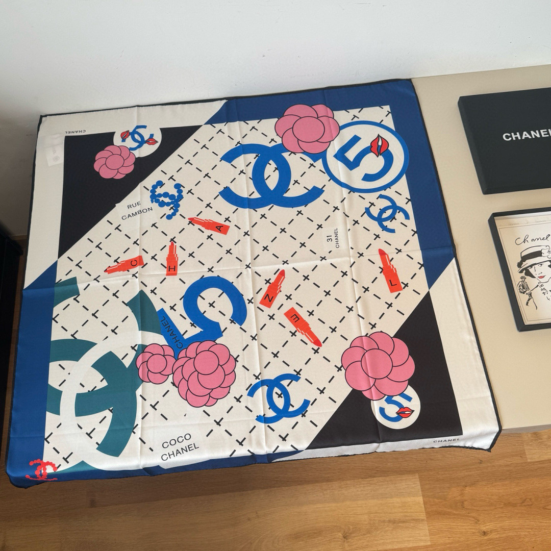 Ch**el scarf 90x90cm