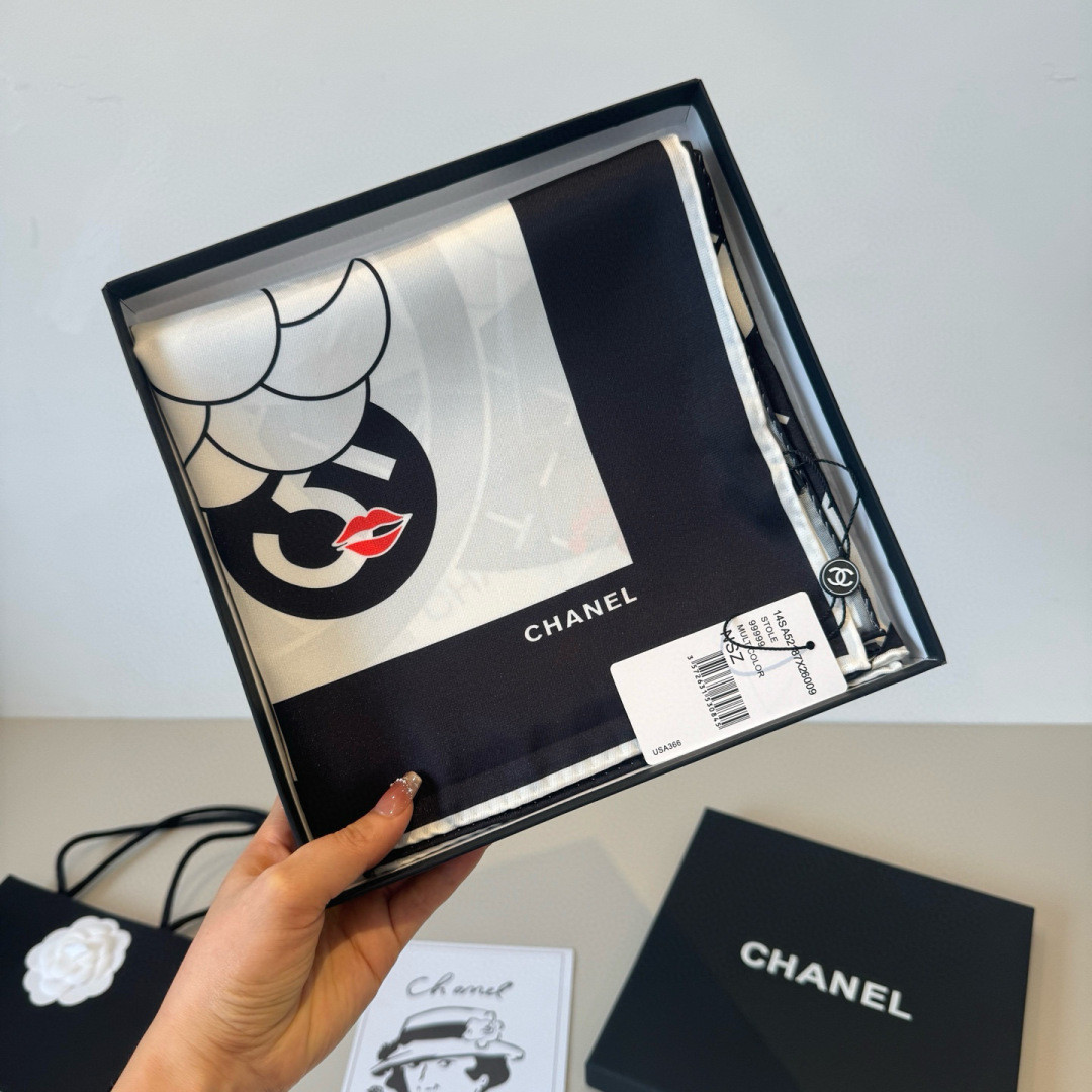 Ch**el scarf 90x90cm