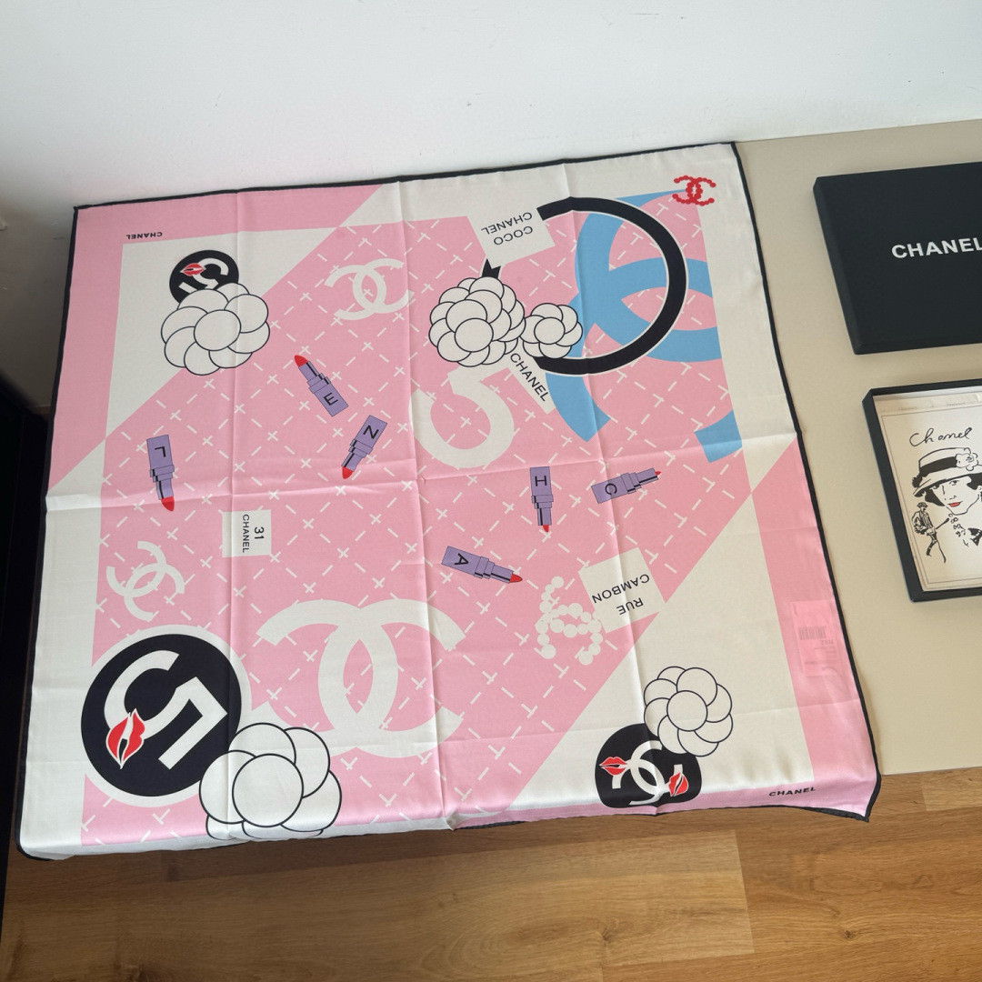 Ch**el scarf 90x90cm