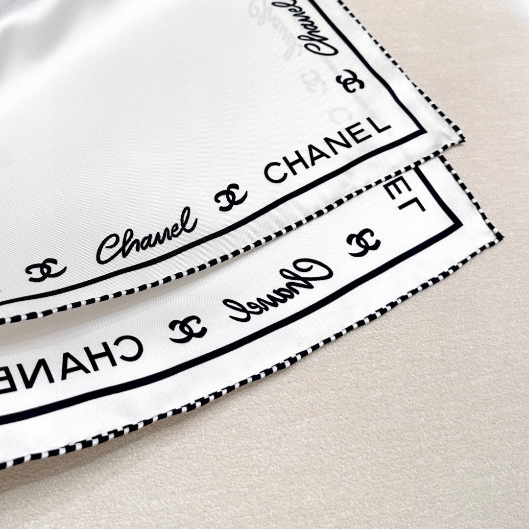 Ch**el scarf 90x90cm