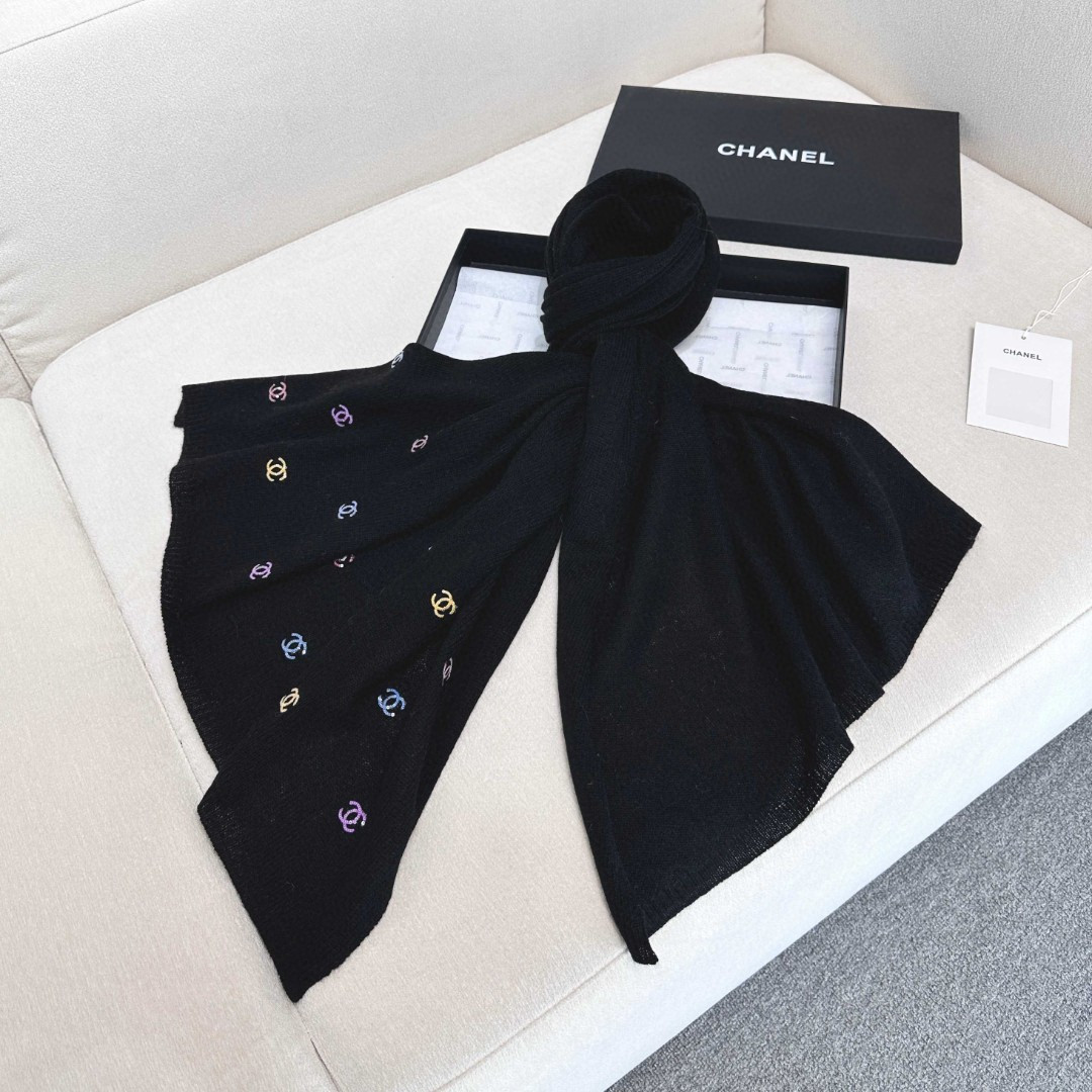 Ch**el scarf 65x180cm 60% cashmere 40% mulberry silk