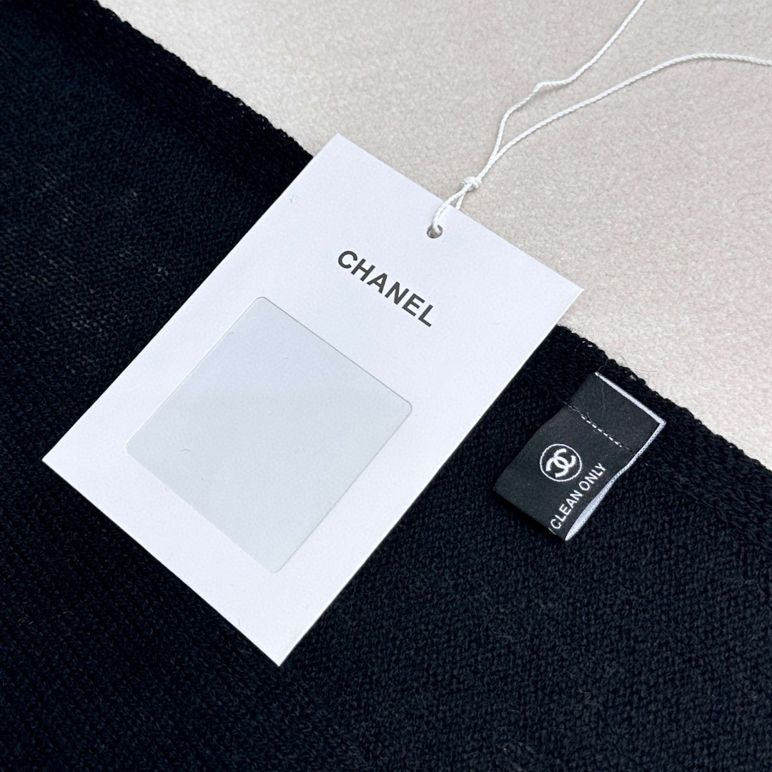 Ch**el scarf 65x180cm 60% cashmere 40% mulberry silk