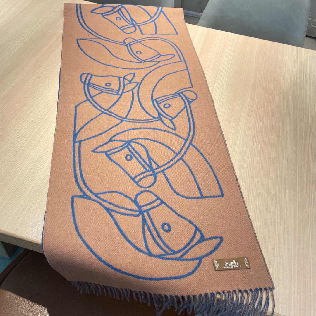 H**me5 scarf 40x195cm