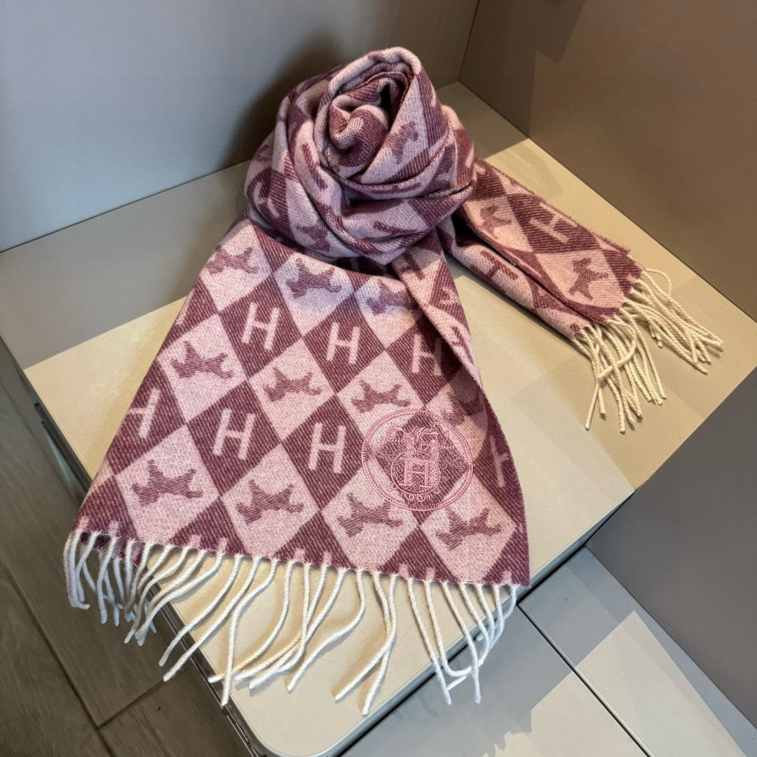 H**me5 scarf 32x180cm