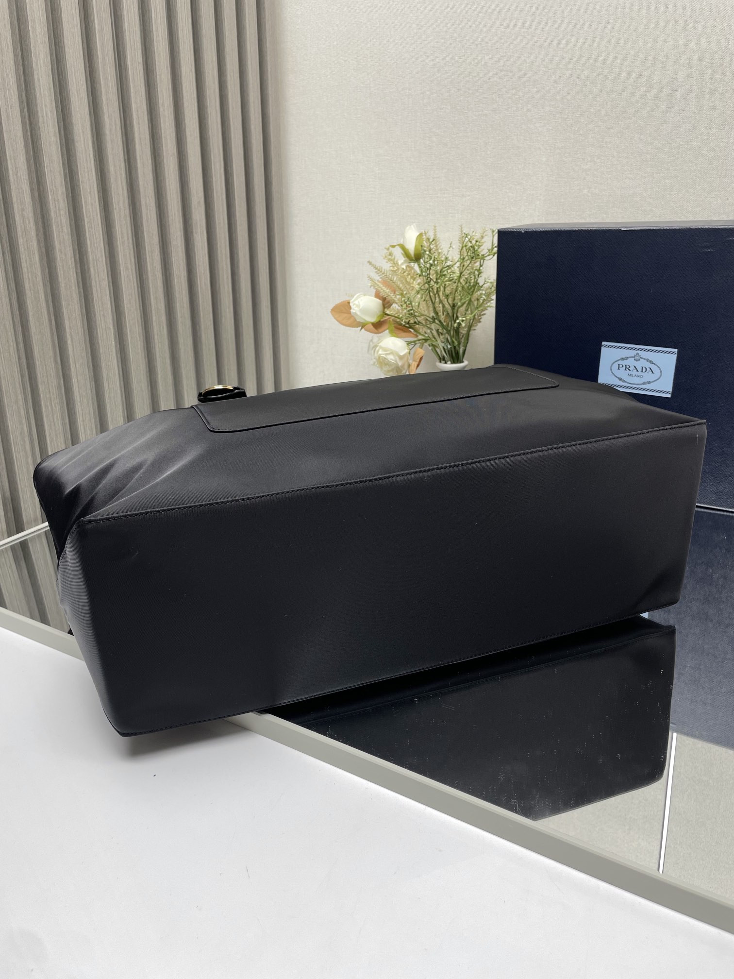 Pra*a Re-Edition 1978 Large Re-Nylon and Saffiano Leather Tote Bag 31x43x15cm