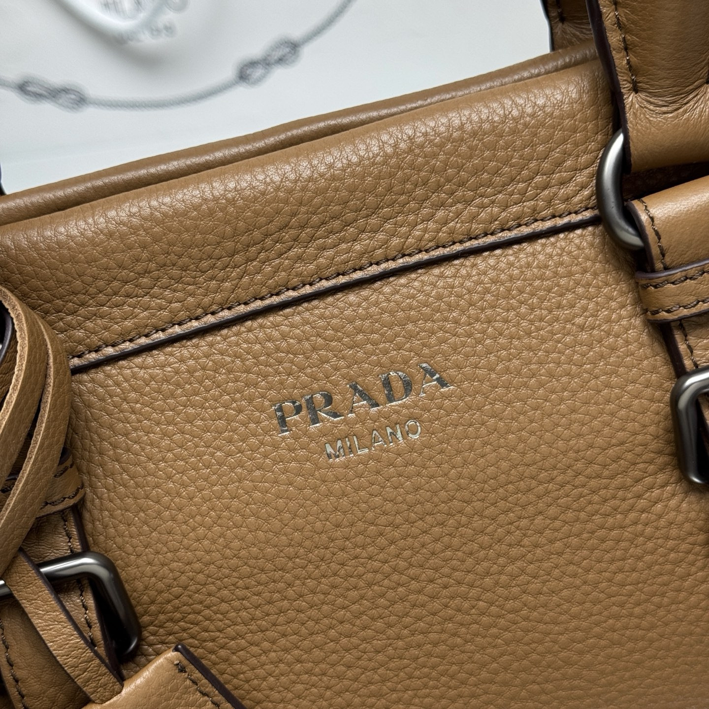 Pra*a Large Leather Tote Bag 22x35x11cm