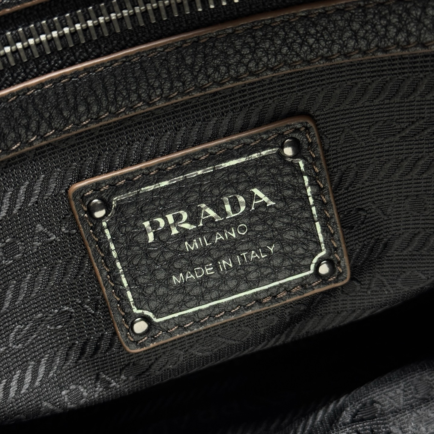 Pra*a Large Leather Tote Bag 22x35x11cm