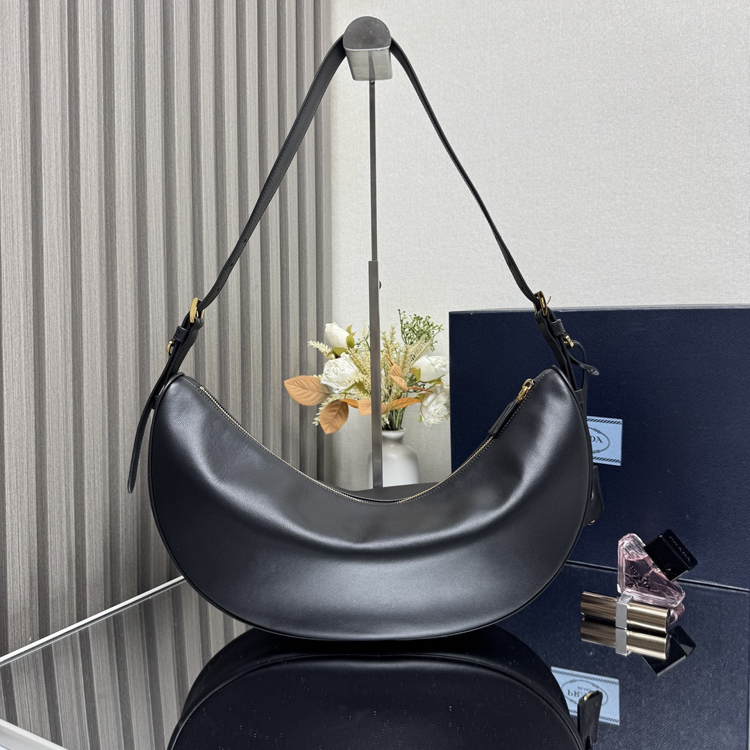 Pra*a Demi-Lune Large Leather Shoulder Bag 42x19.5x8.5cm