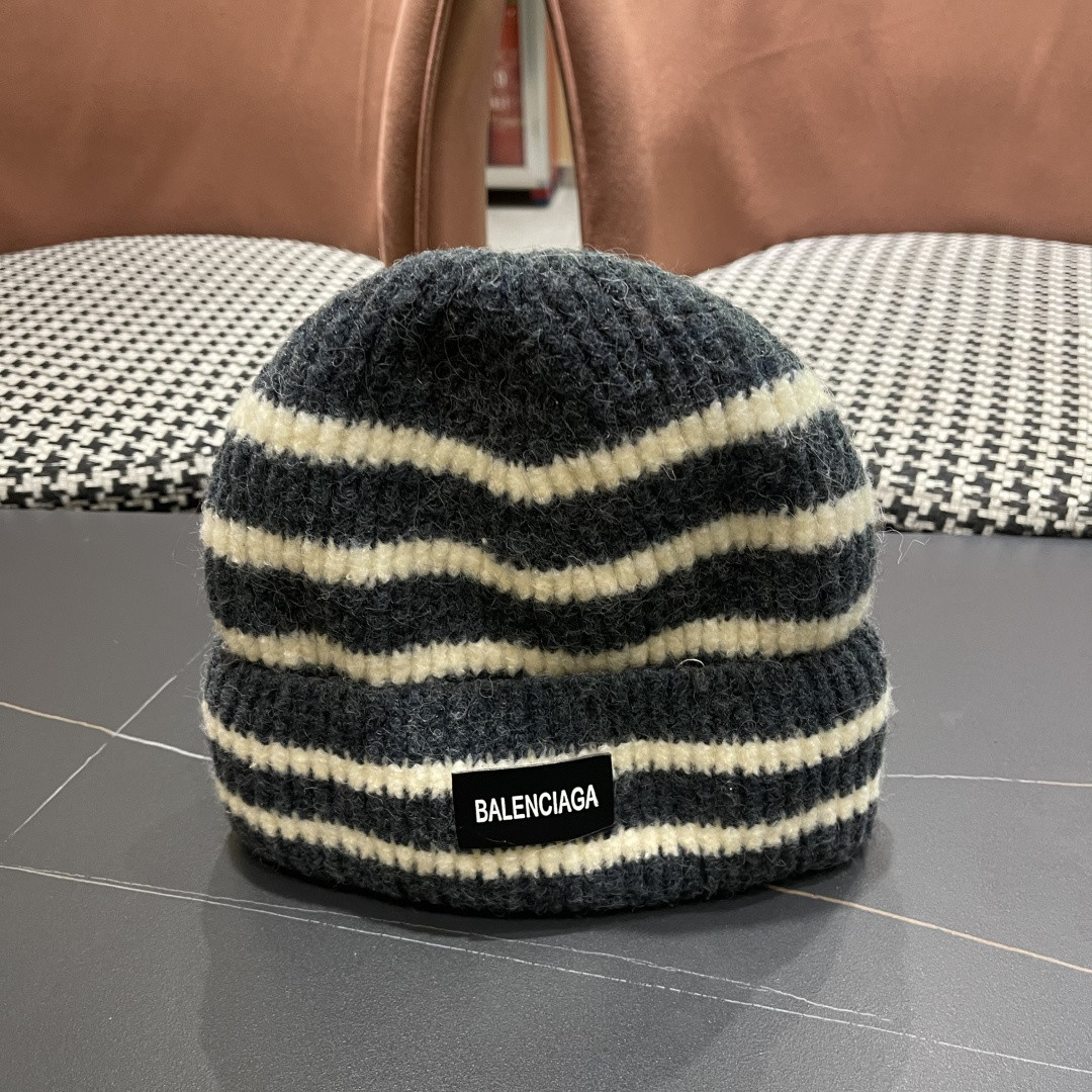 Ba1en*iaga beanie