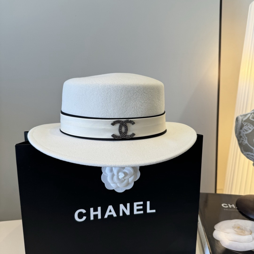 Ch**el wool felt hat 57cm head circumference