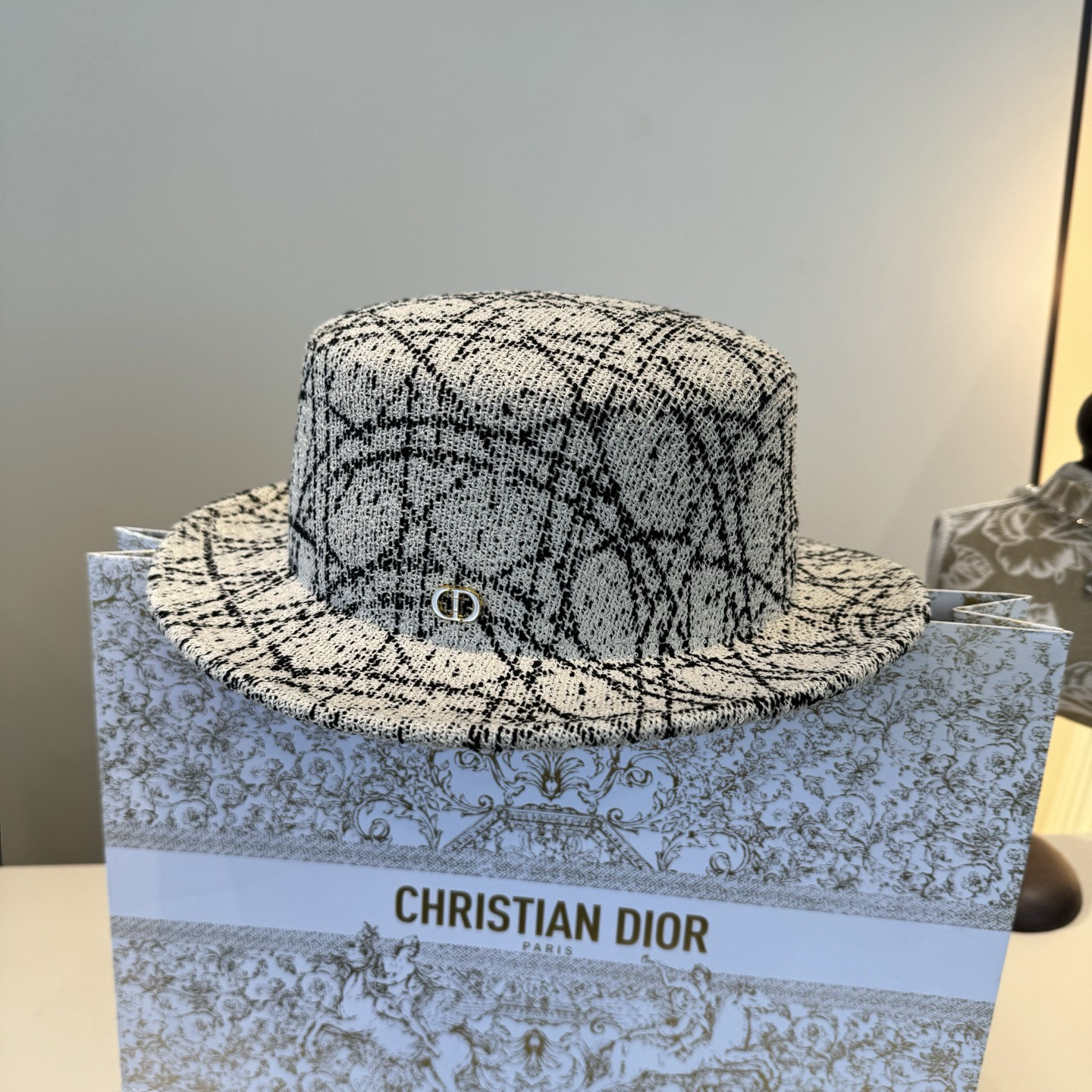 Dior Small Brim Bucket Hat 57cm Head Circumference