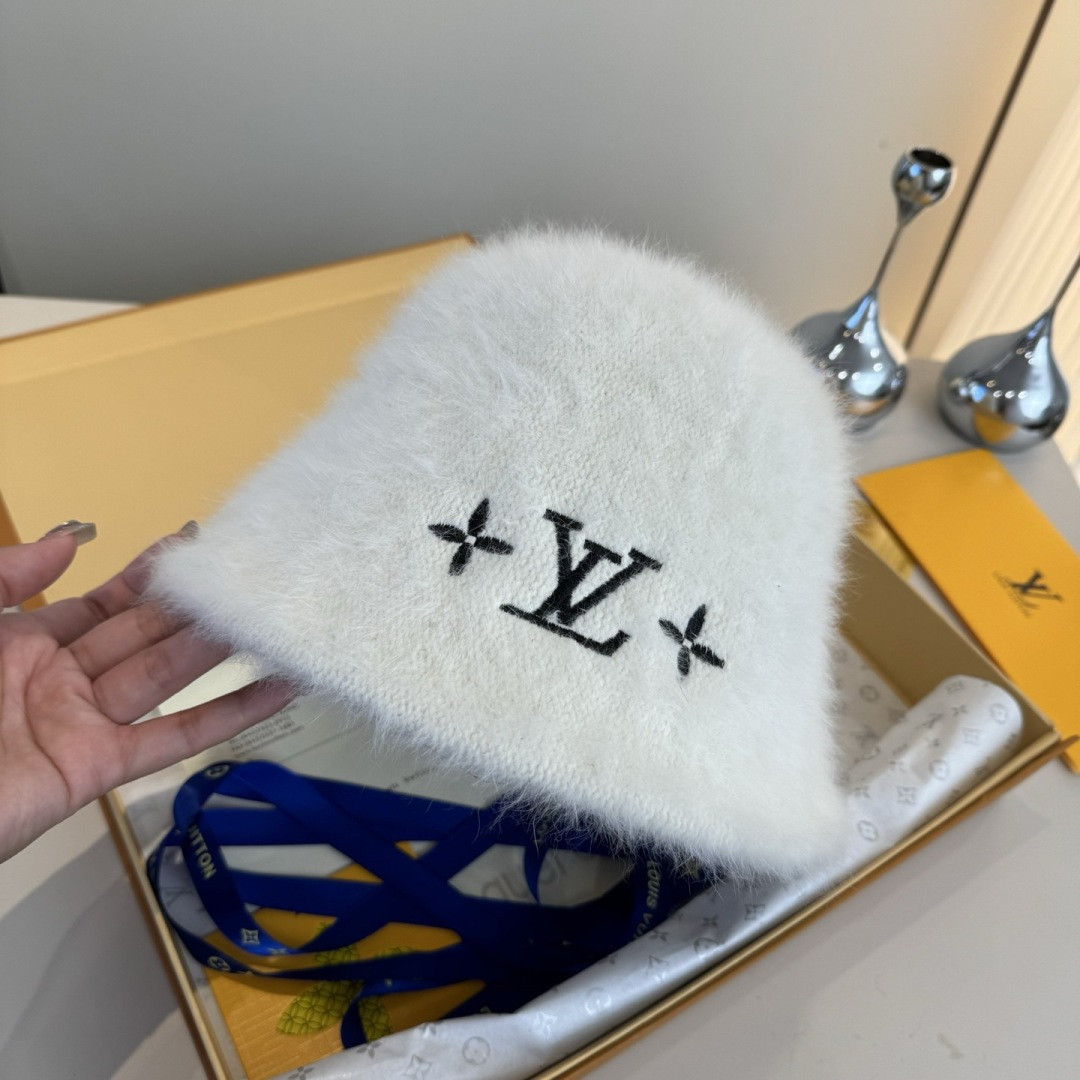 Louis Vuitton Bucket Hat 57cm Head Circumference