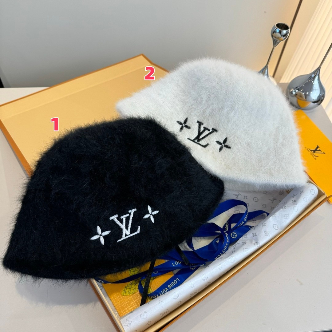 Louis Vuitton Bucket Hat 57cm Head Circumference