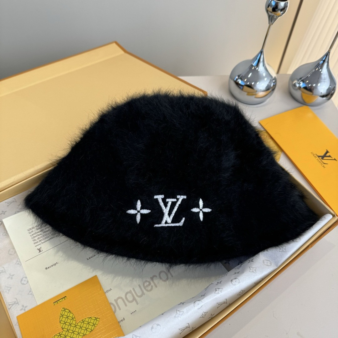 Louis Vuitton Bucket Hat 57cm Head Circumference
