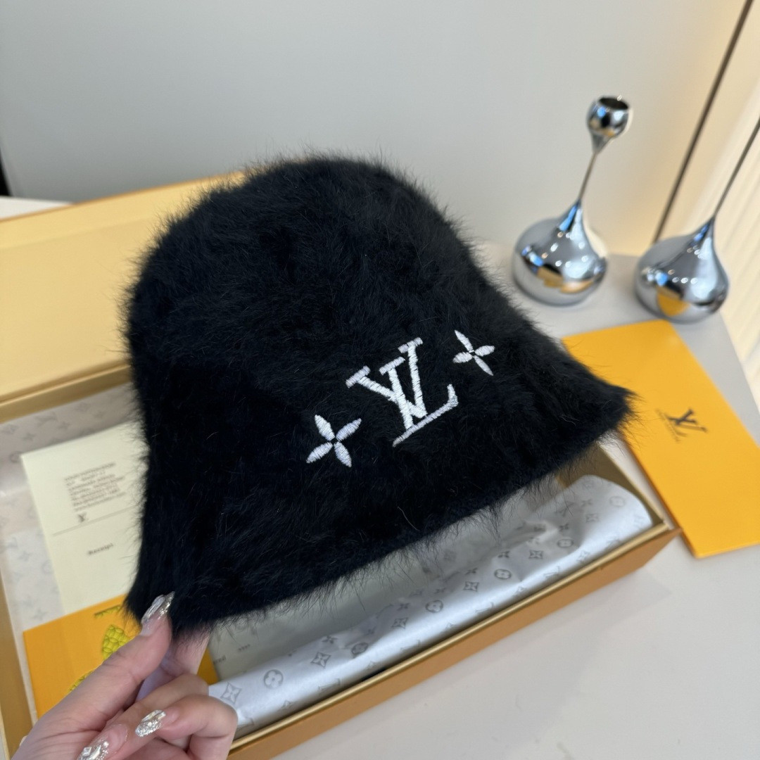 Louis Vuitton Bucket Hat 57cm Head Circumference