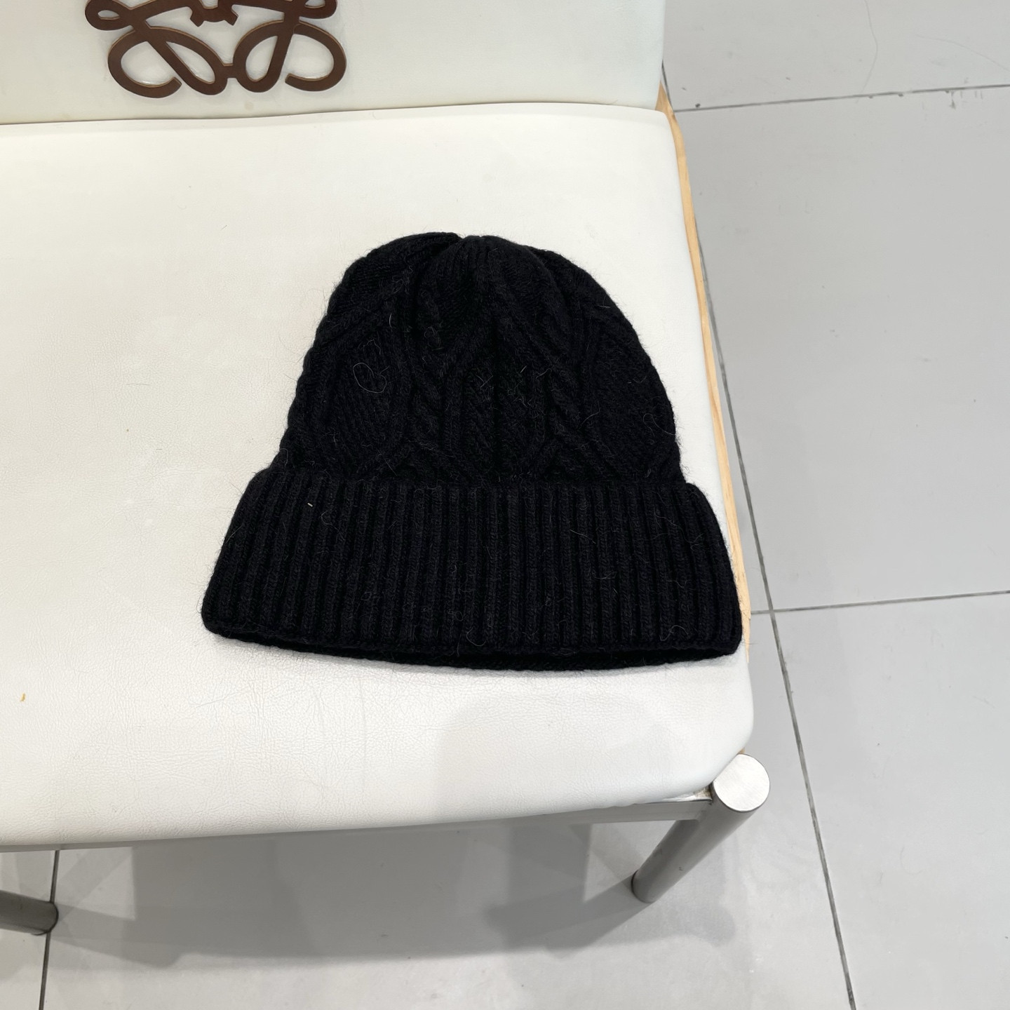 Louis Vuitton Beanie 70% wool 30% rabbit hair