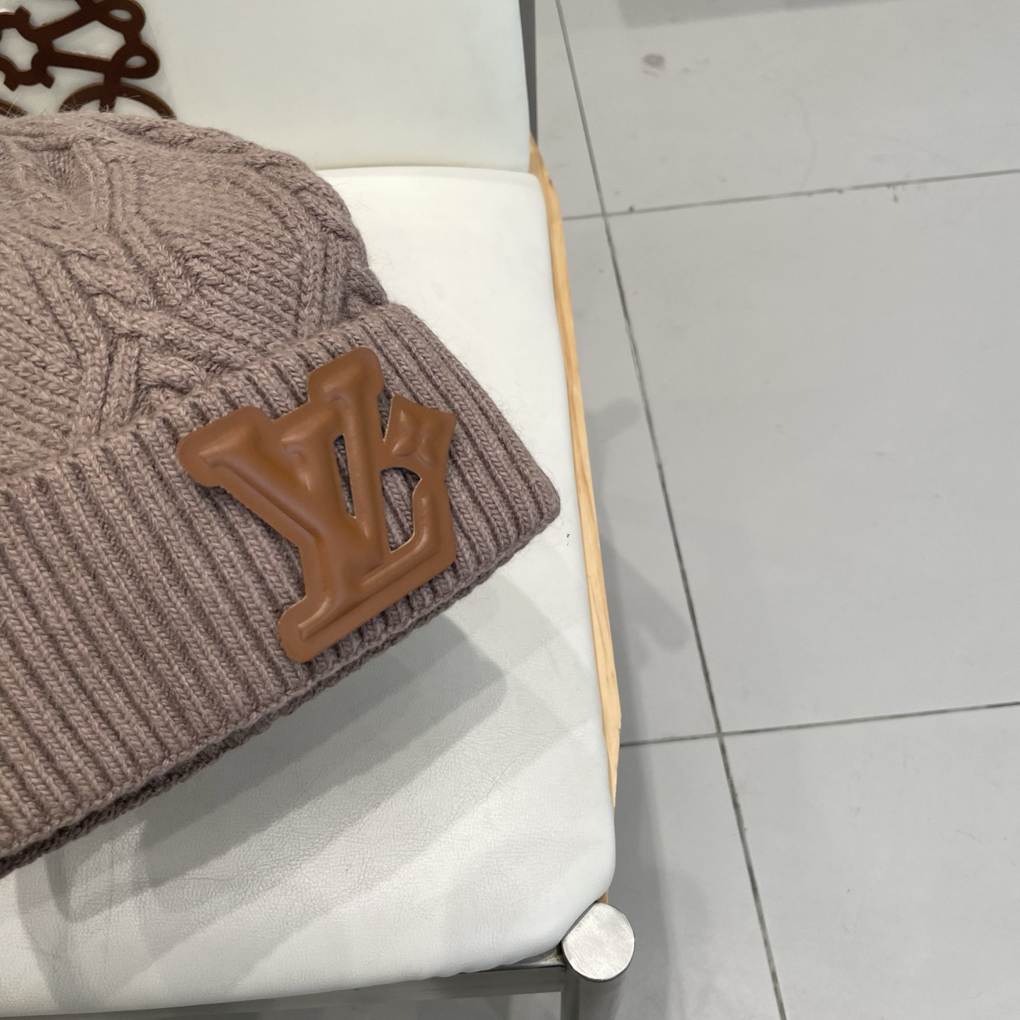 Louis Vuitton Beanie 70% wool 30% rabbit hair