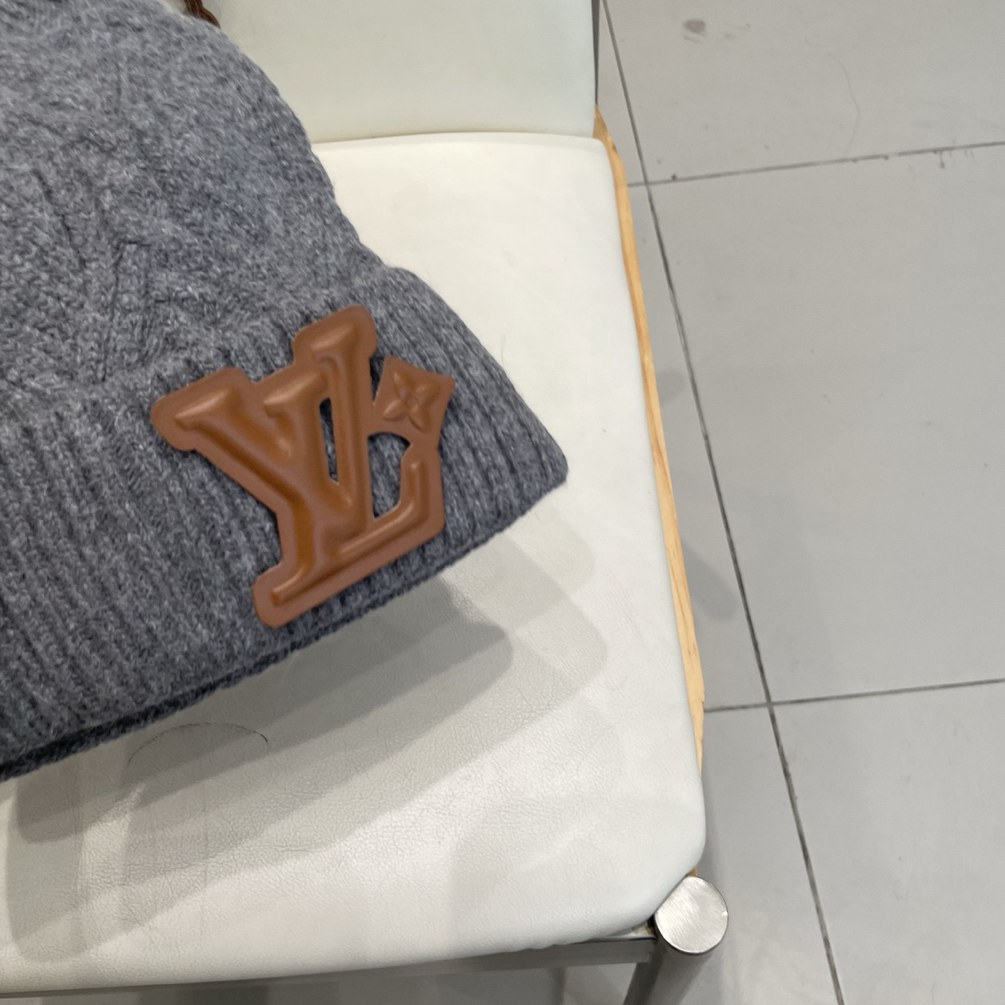 Louis Vuitton Beanie 70% wool 30% rabbit hair