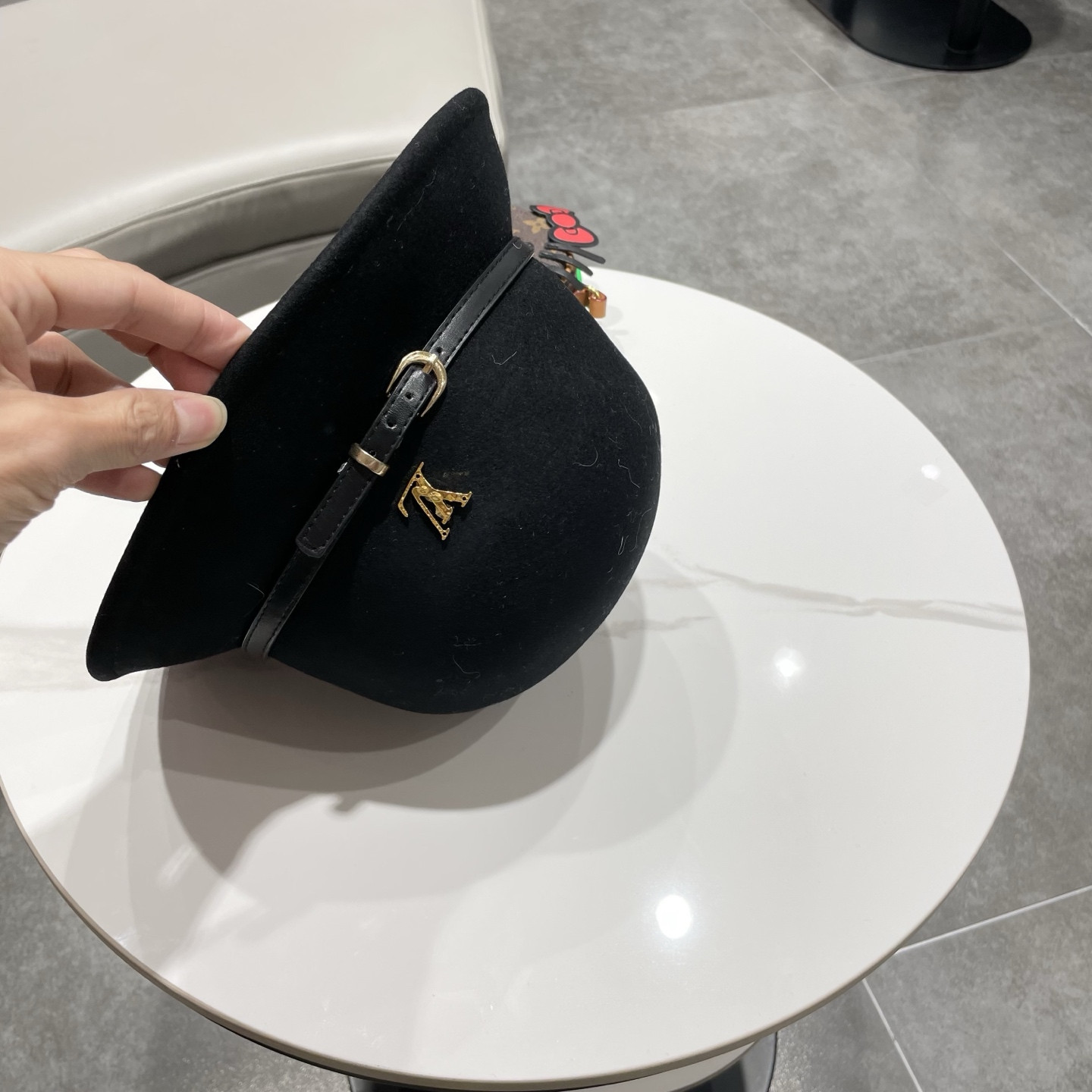 Louis Vuitton Bucket Hat 100% Wool 57cm Head Circumference