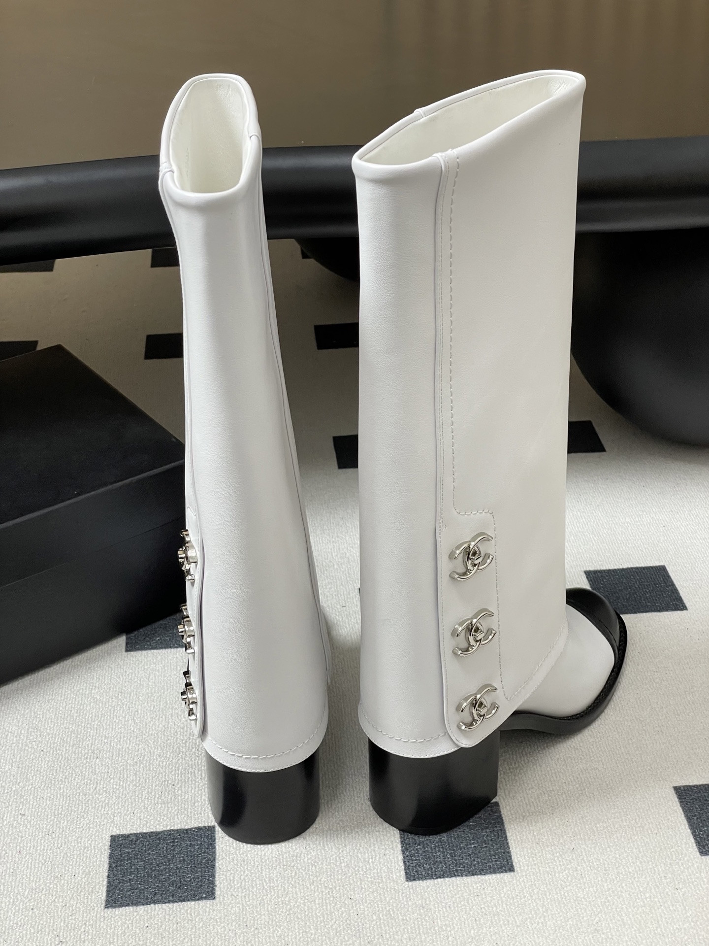 UA Ch**el High Boots 7cm Heel