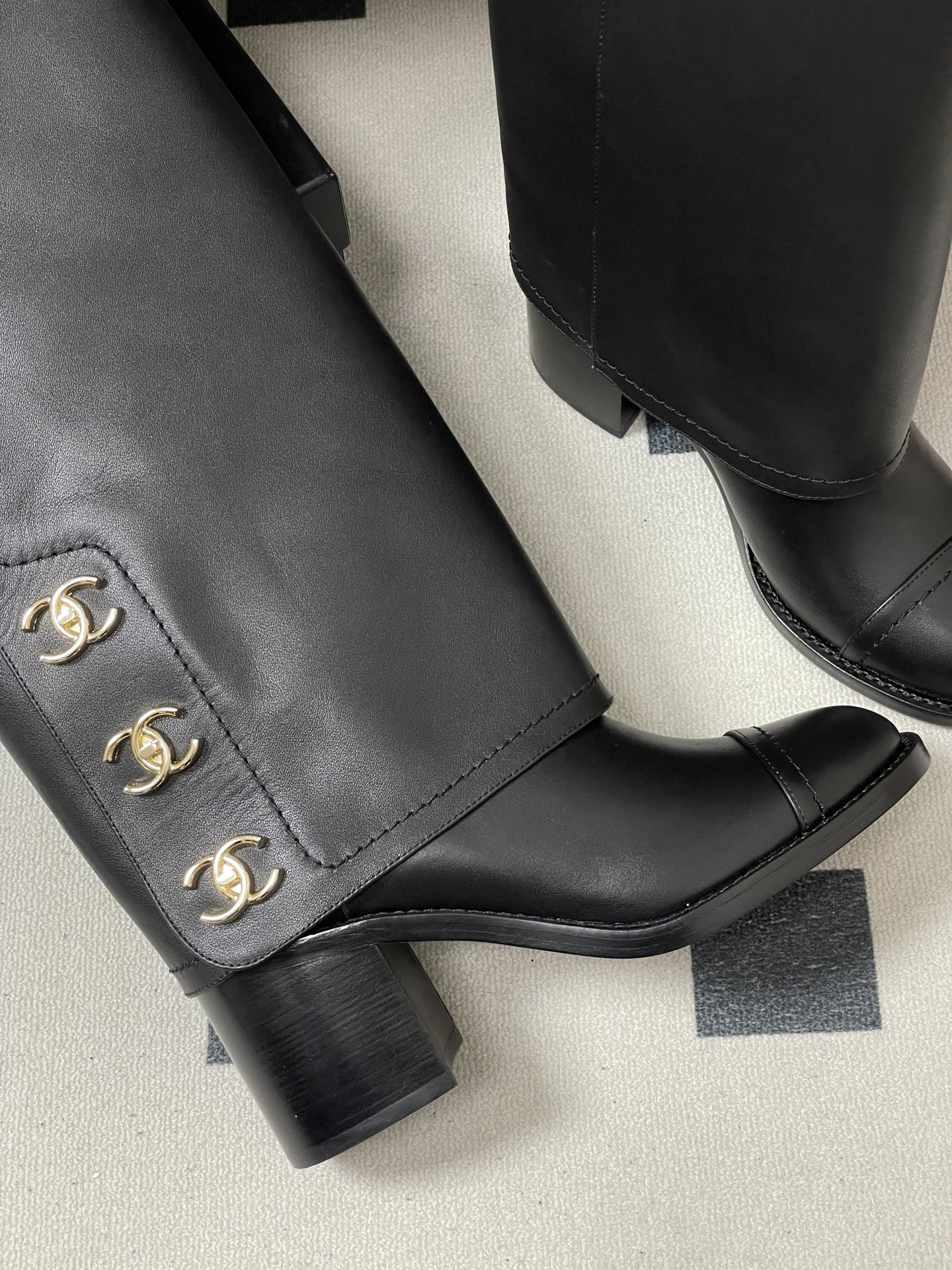 UA Ch**el High Boots 7cm Heel