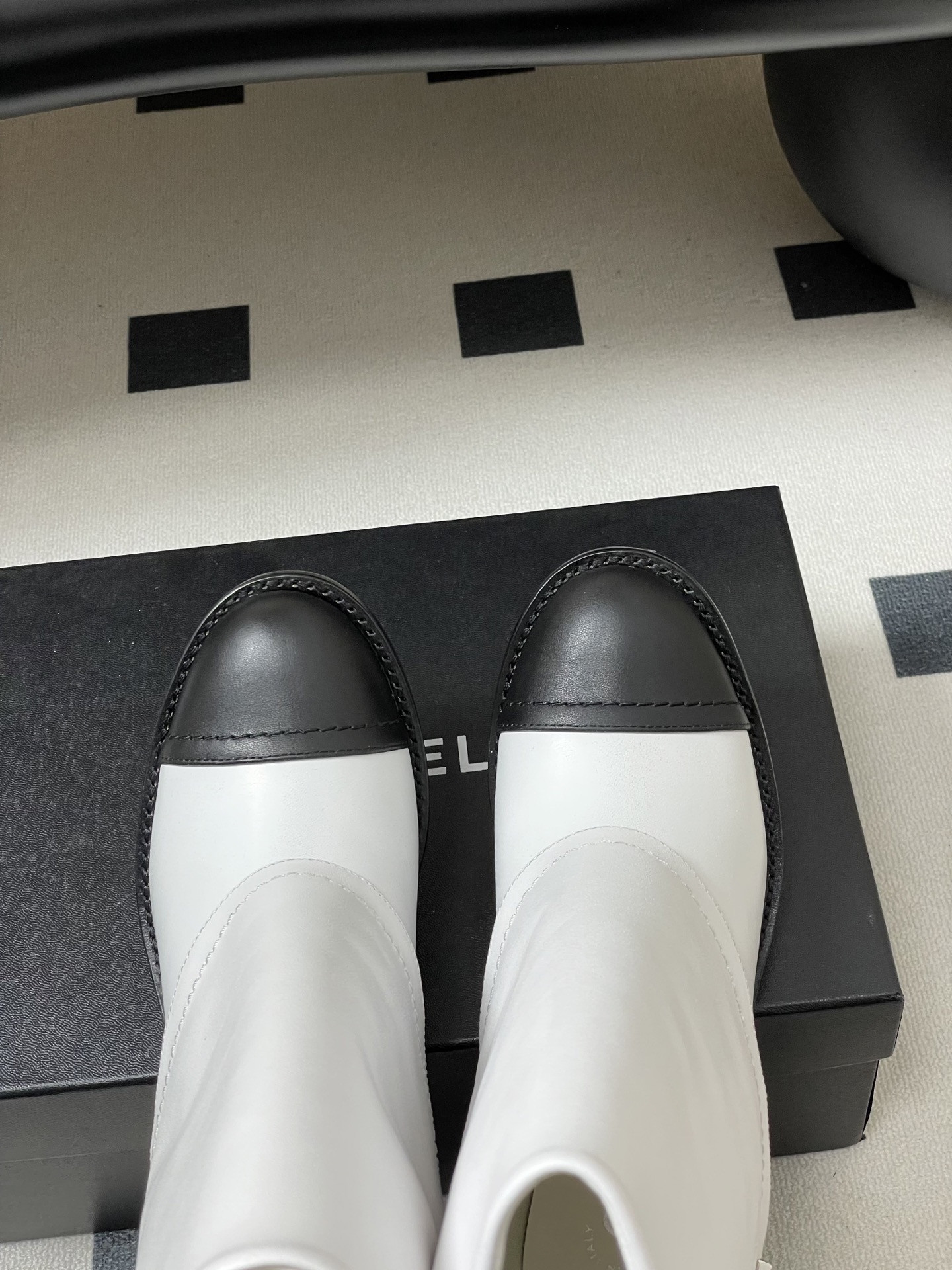 UA Ch**el Short Boots 7cm Heel