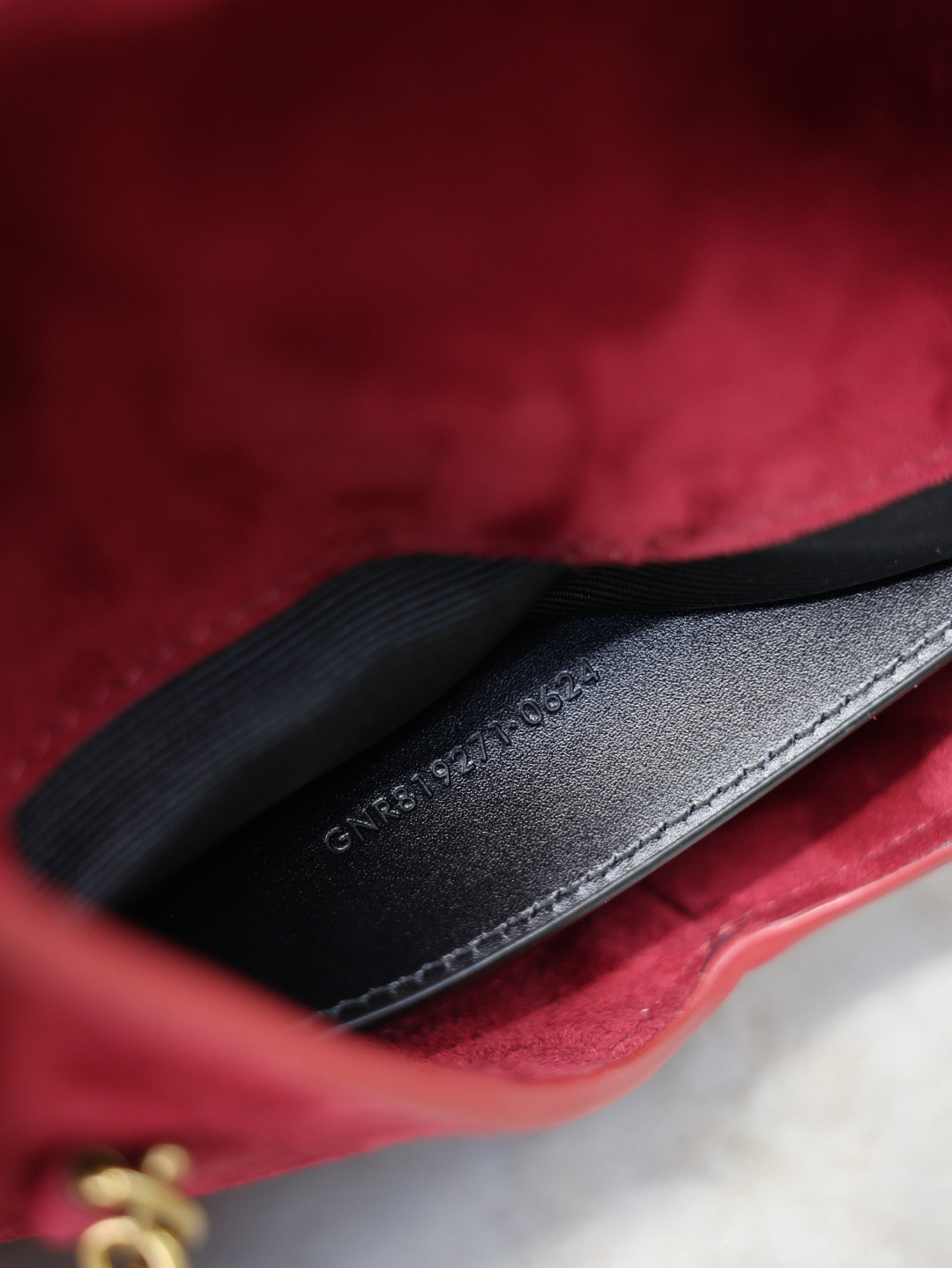 Y51 CASSANDRE Chain Clutch 19x12x3cm