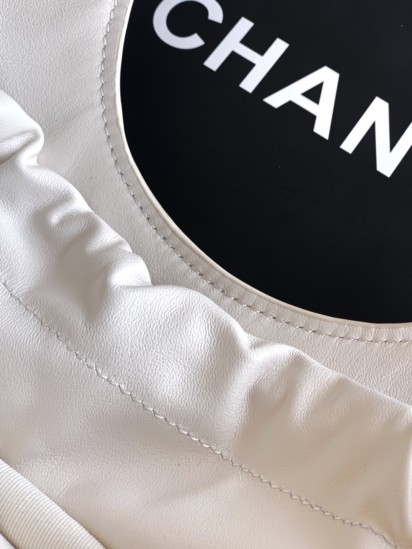 Ch**el 26P Handbag 22x21x17cm