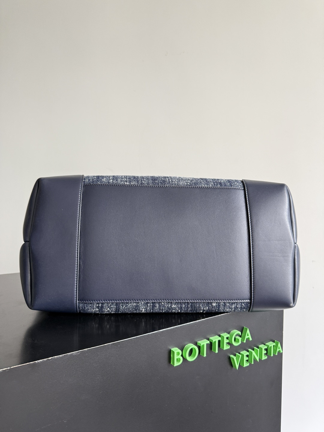 B0tt*ga Ven*ta Large Andiamo 35x42x18cm