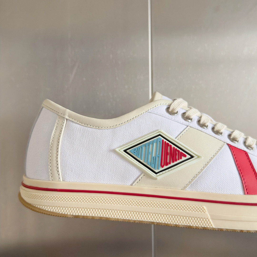 ua b0tt*ga Ven*ta eliot sneaker