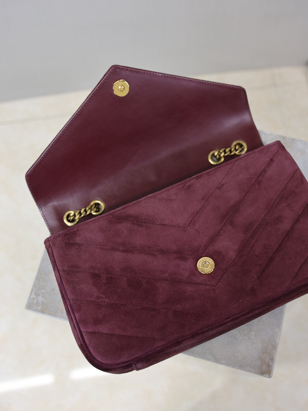 YSL LOULOU Medium in Suede 29x17x8cm