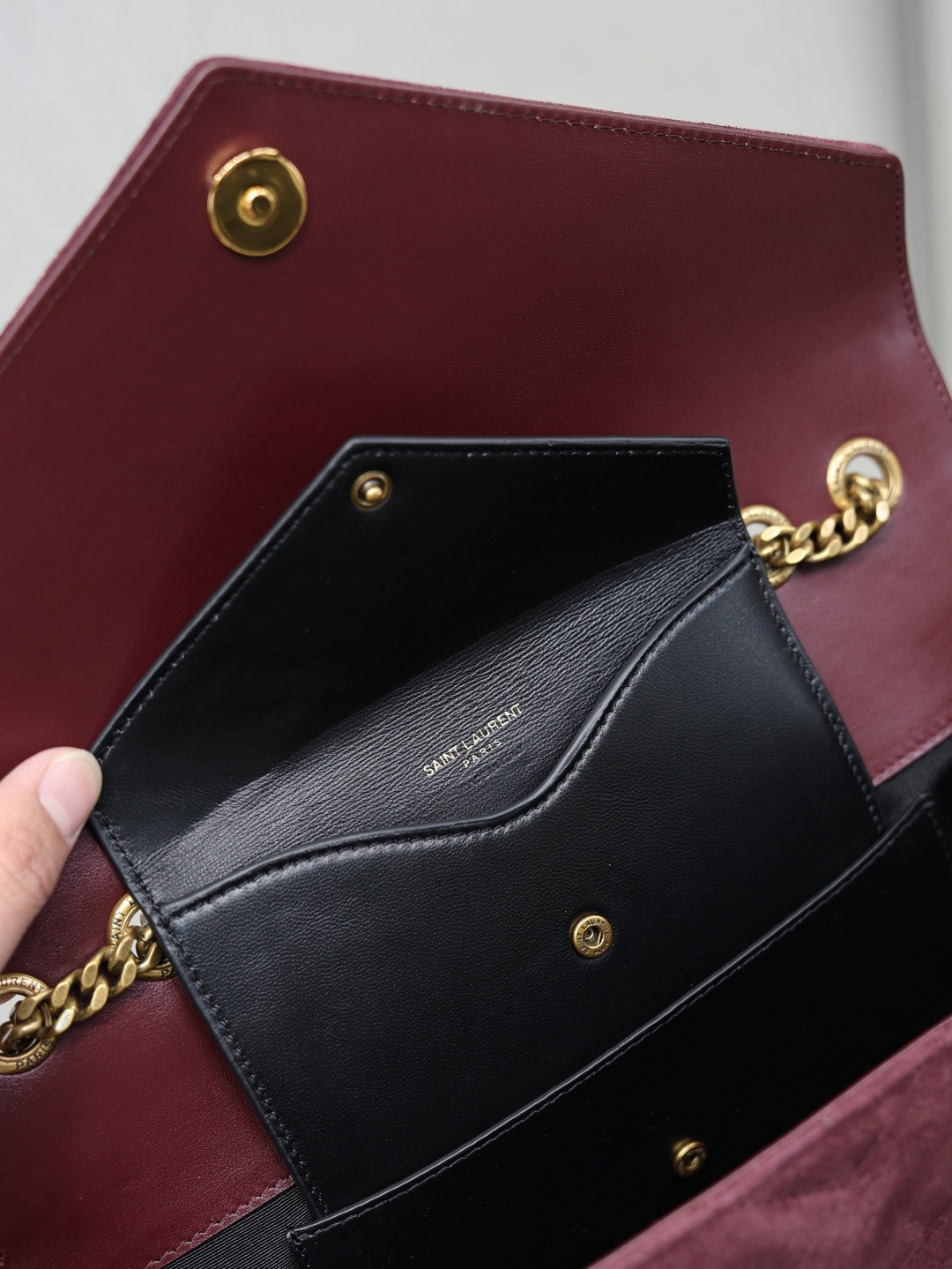 YSL LOULOU Medium in Suede 29x17x8cm