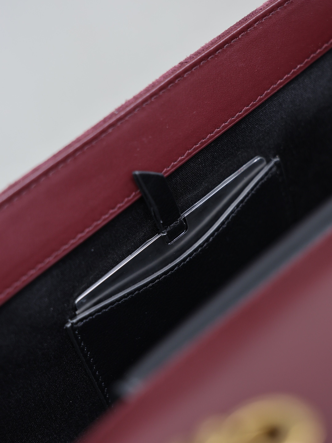 YSL LOULOU Medium in Suede 29x17x8cm