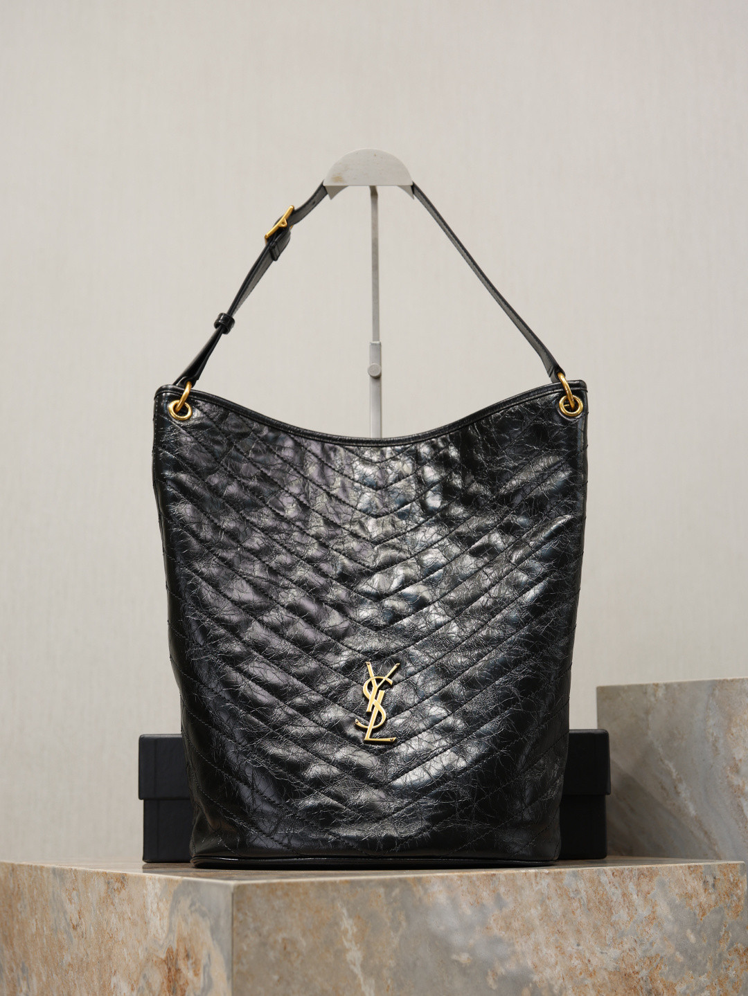 YSL NIKI Supple Bucket 33x16x40cm