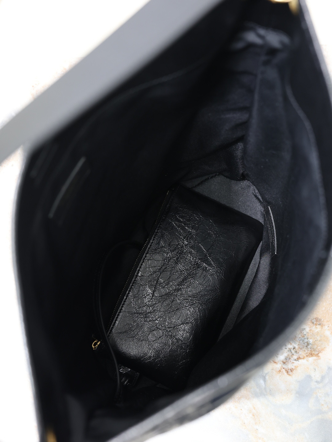 YSL NIKI Supple Bucket 33x16x40cm