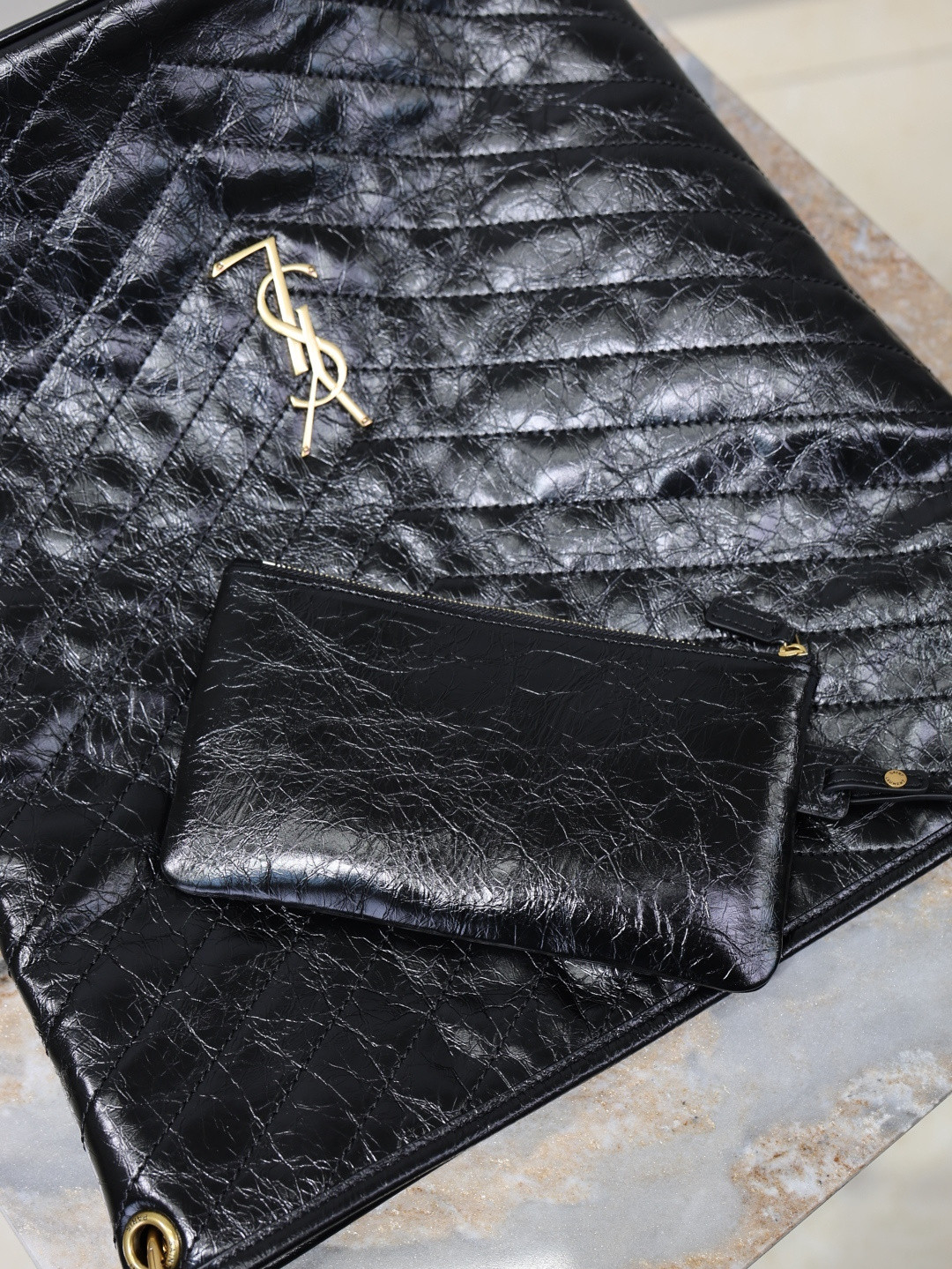 YSL NIKI Supple Bucket 33x16x40cm