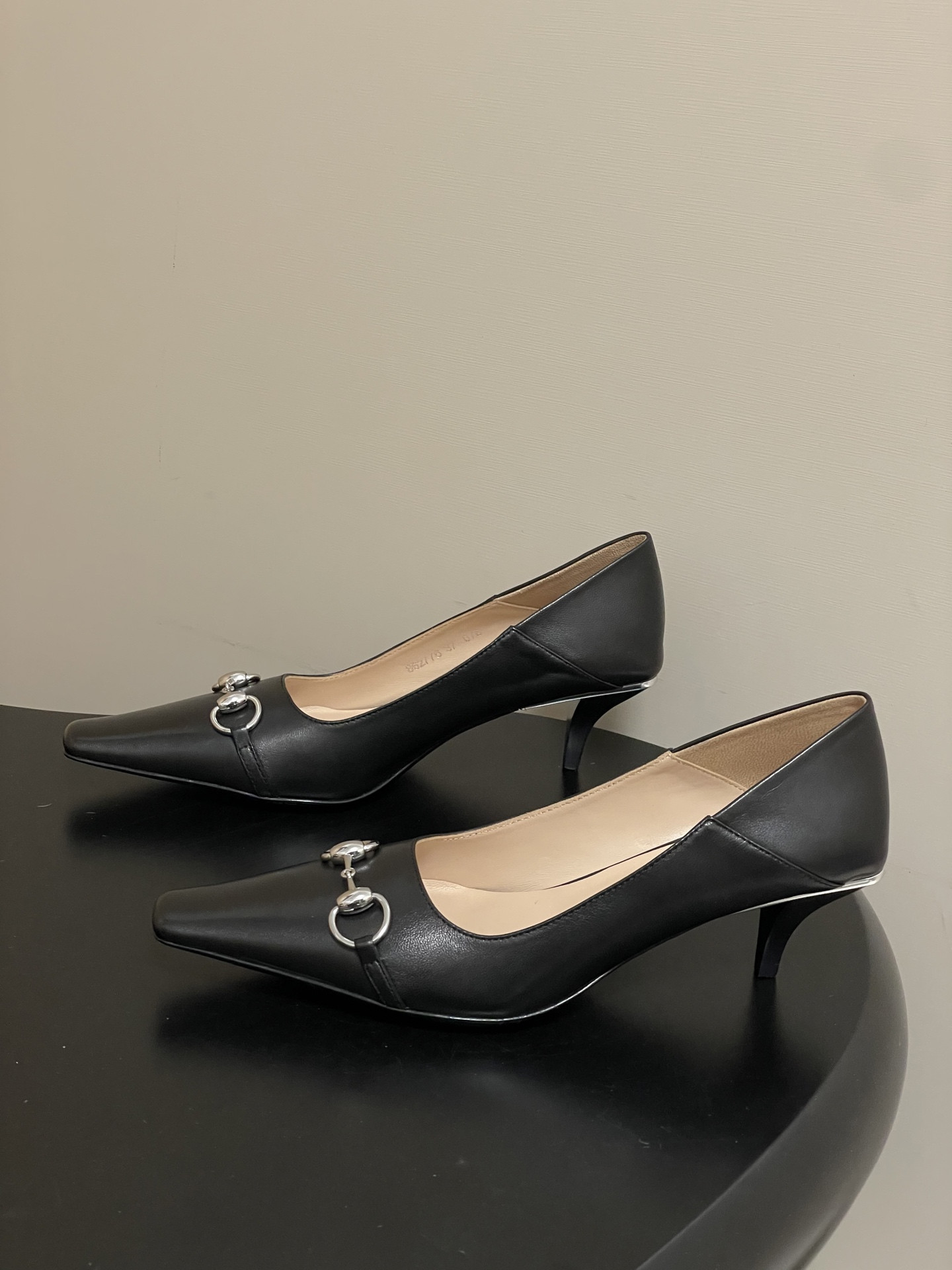 UA Gucci Vittoria Pump