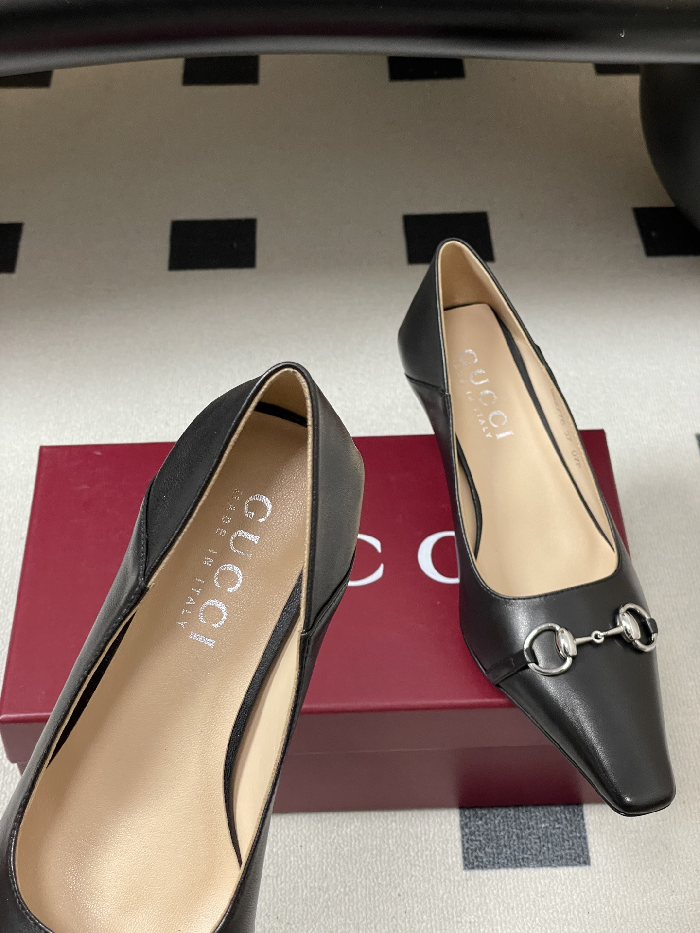 UA Gucci Vittoria Pump