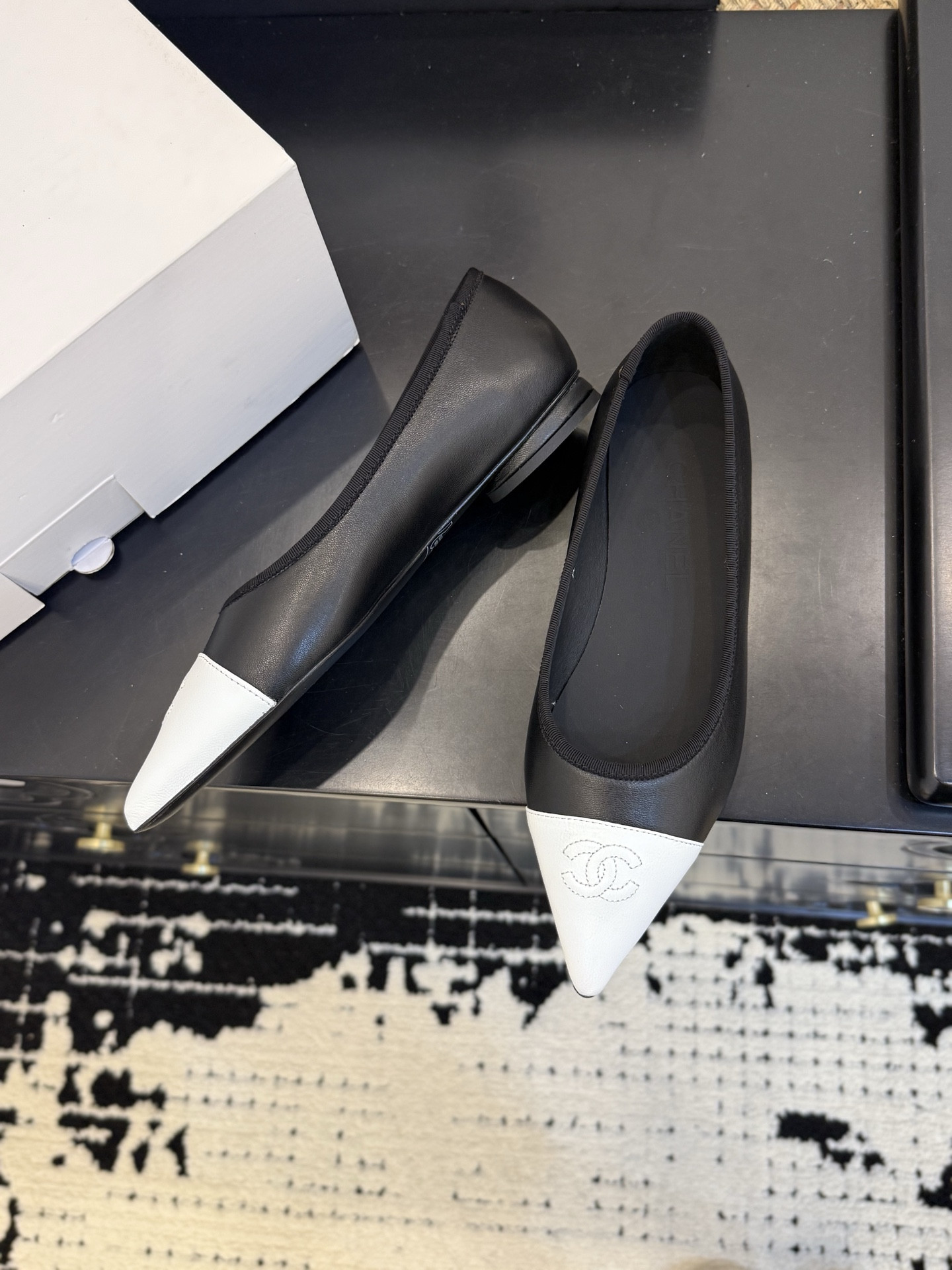 UA Chanel Ballet flats