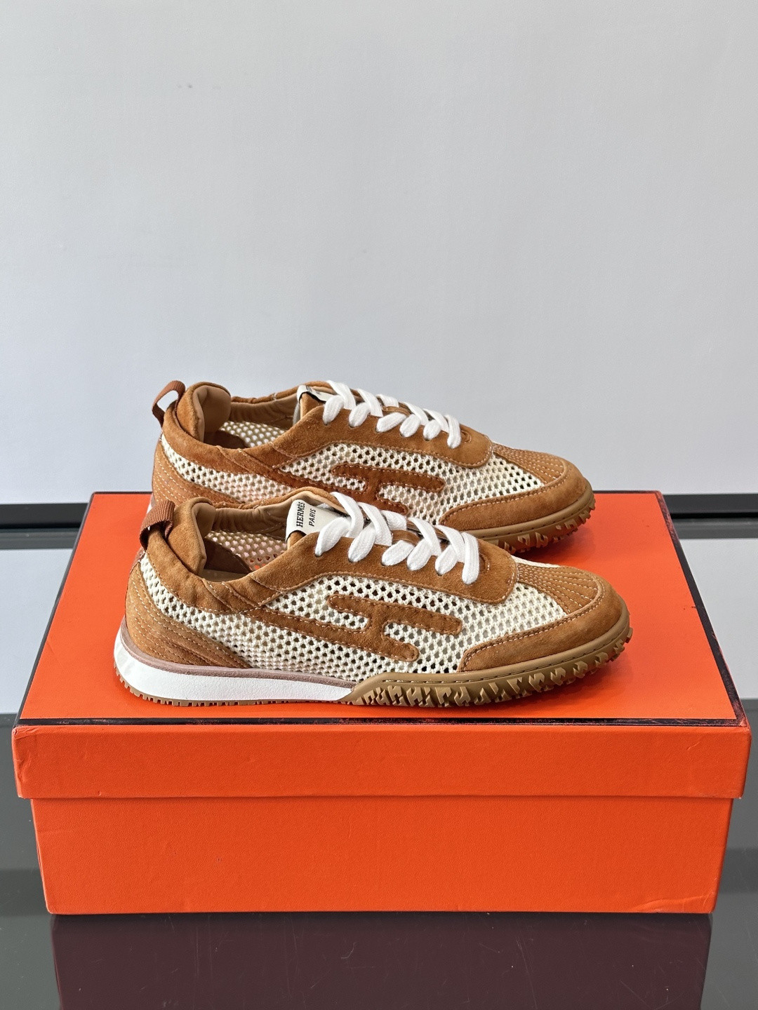 UA Hermès Jet Sneaker