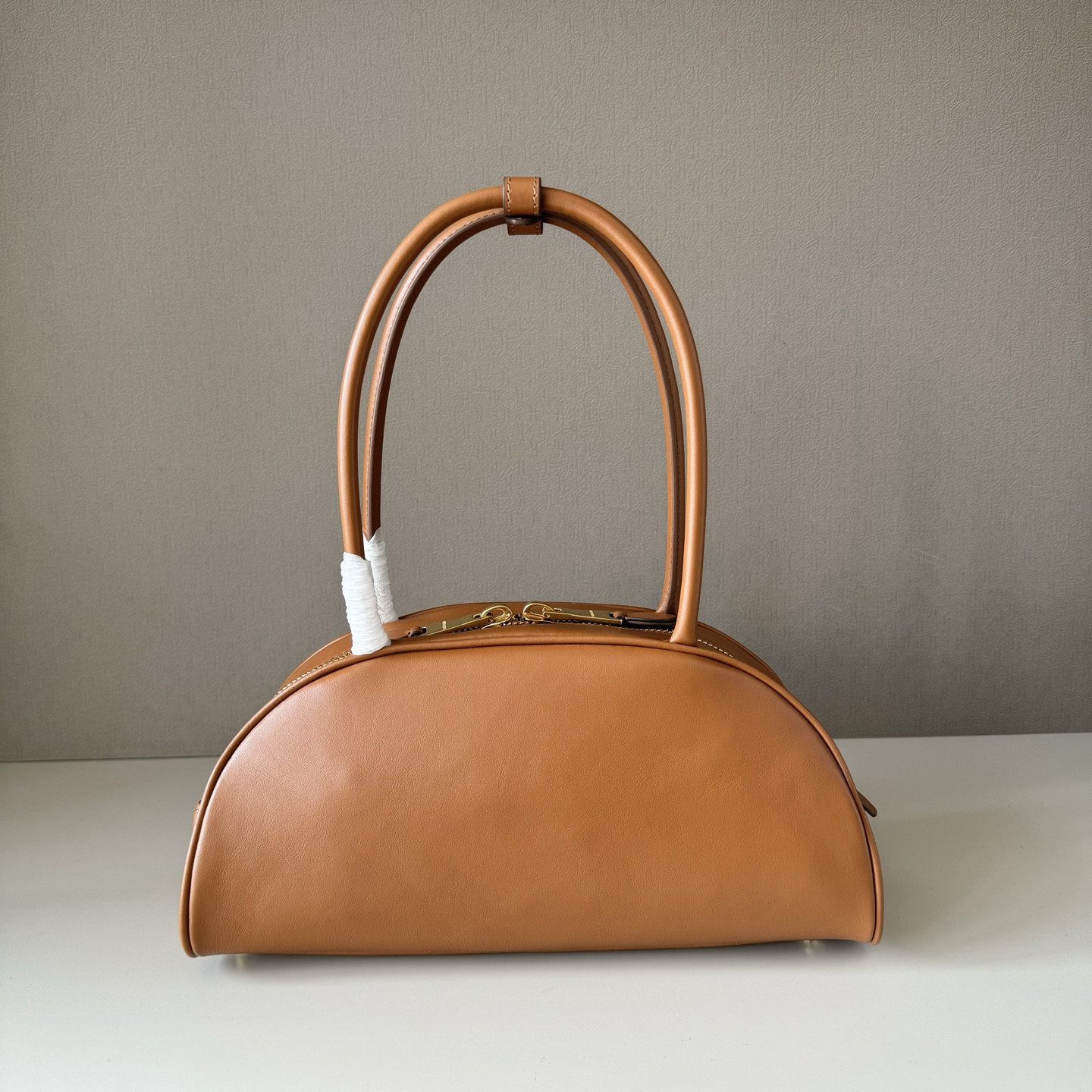 Miu Miu Medium Beau Leather Bag 13x30x13.5cm