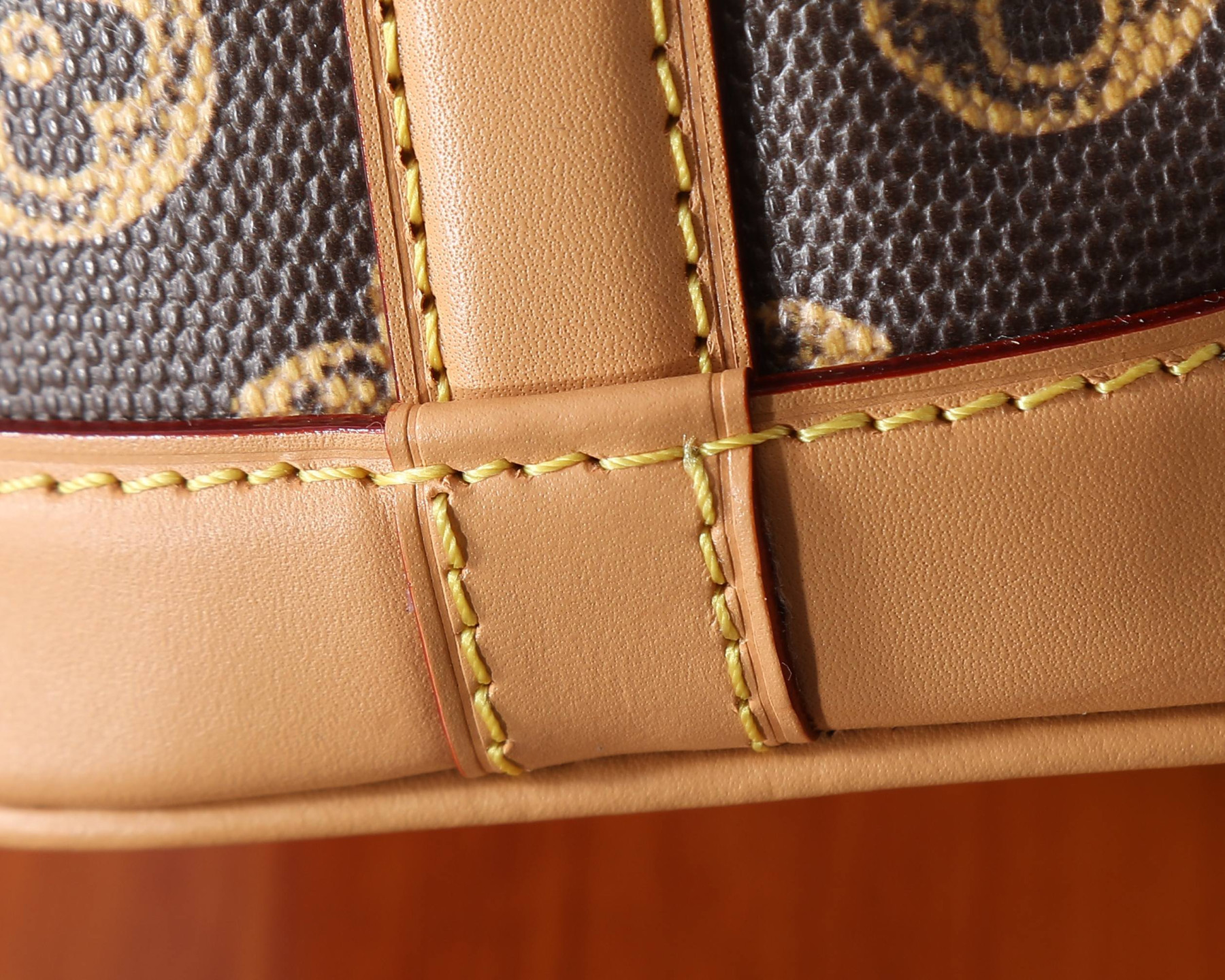 LV NANO NOÉ Handbag M27699 16x10x13cm