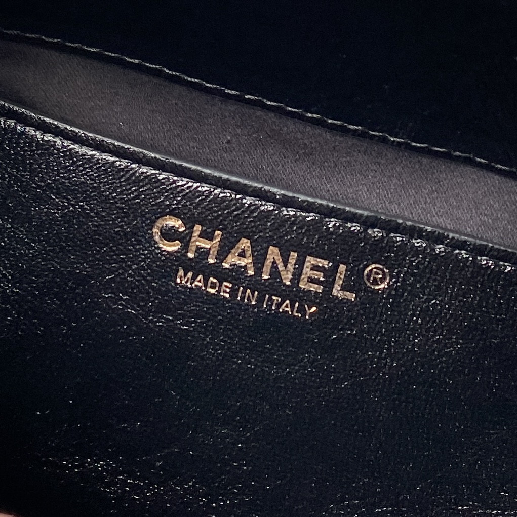 Chanel Hobo Handbag 13x23x8cm