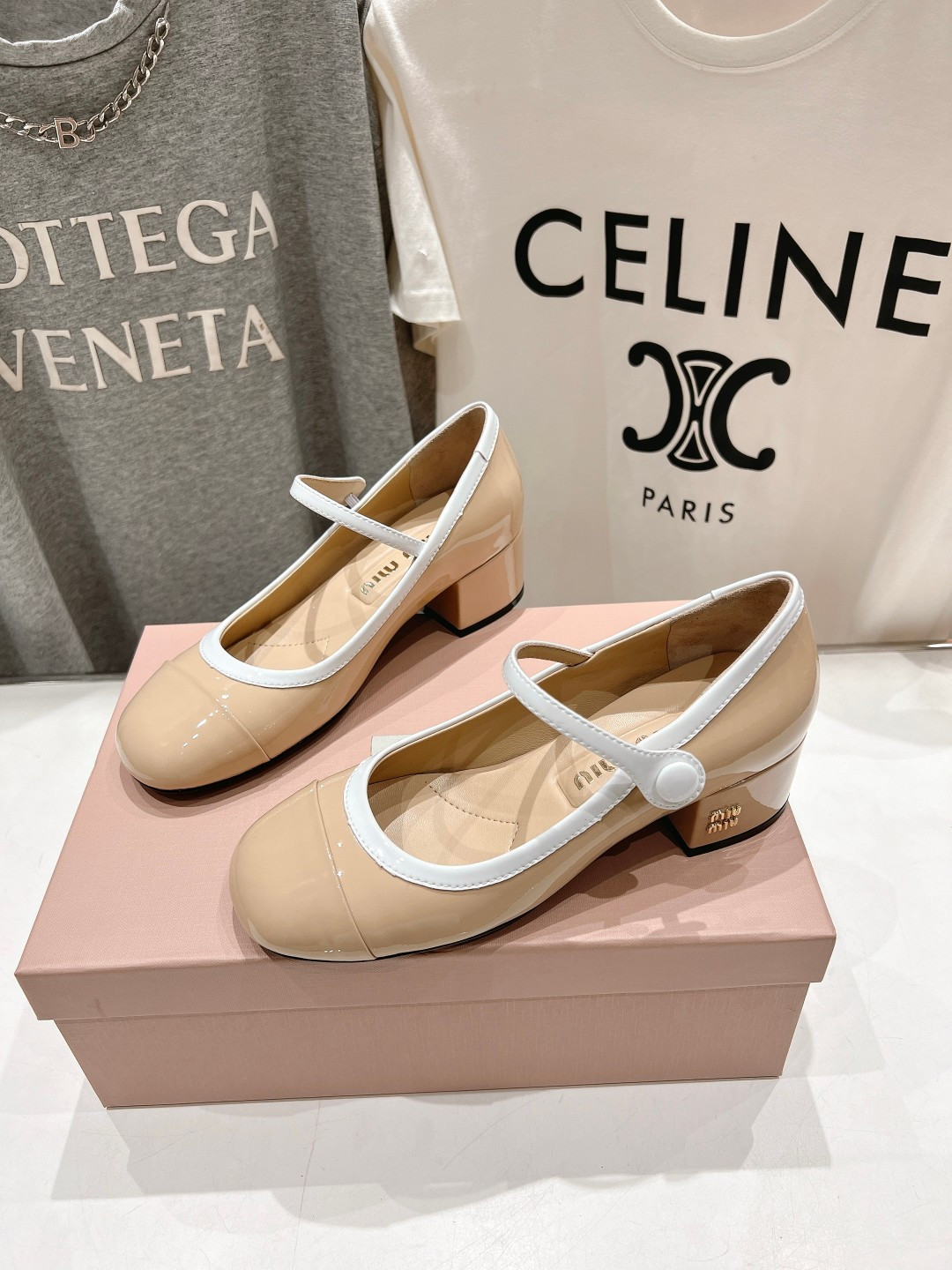 UA Miu Miu Patent Leather Mary Jane Pumps 4.5cm Heel