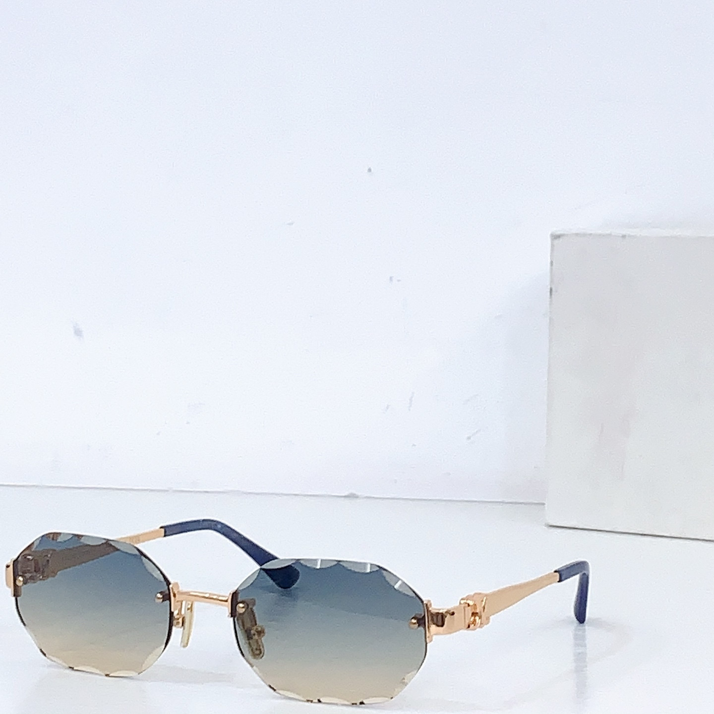 Ce1i*e glasses cl42141u 56-18-143